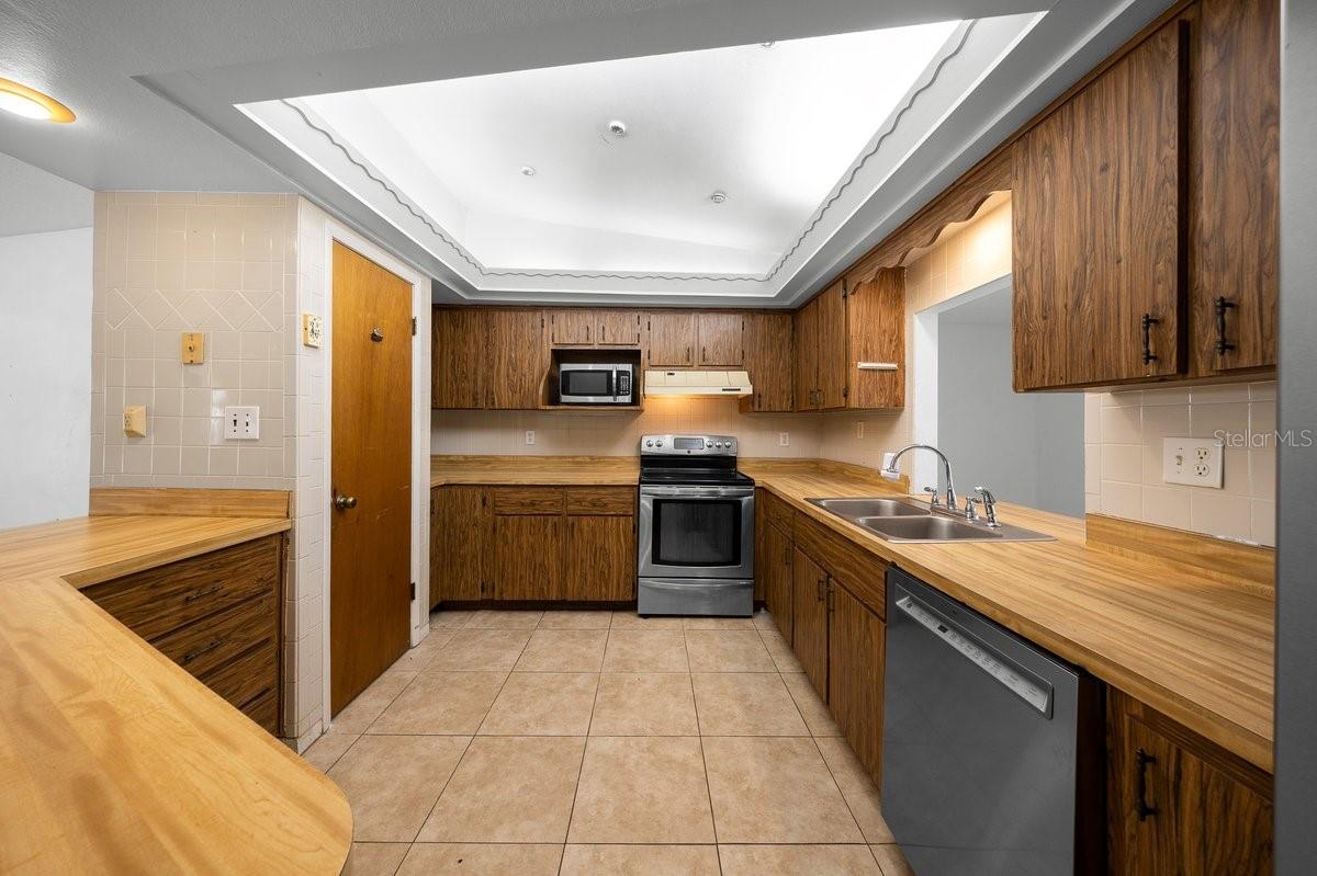 11318 Circle Way Property Photo 12