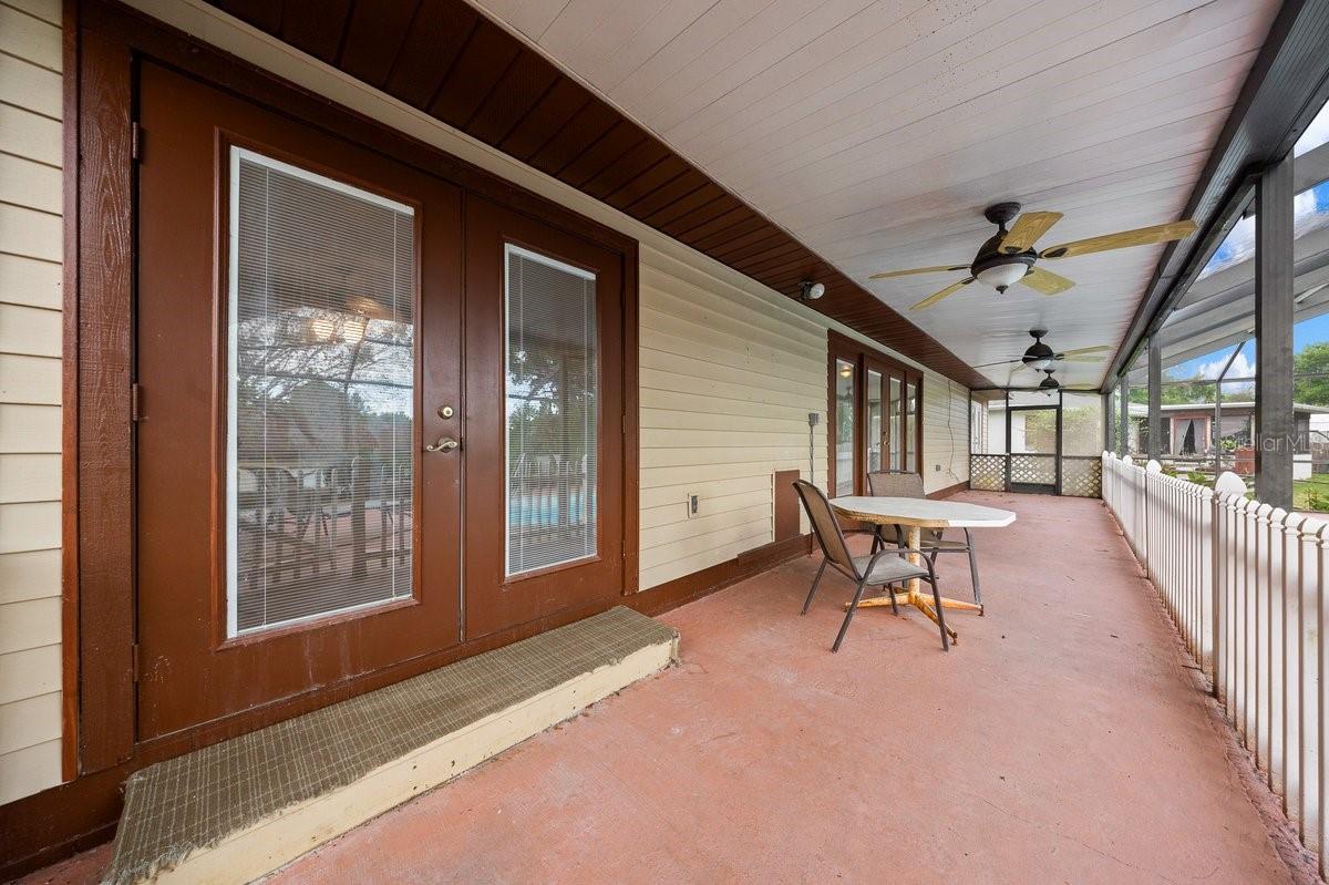 11318 Circle Way Property Photo 33