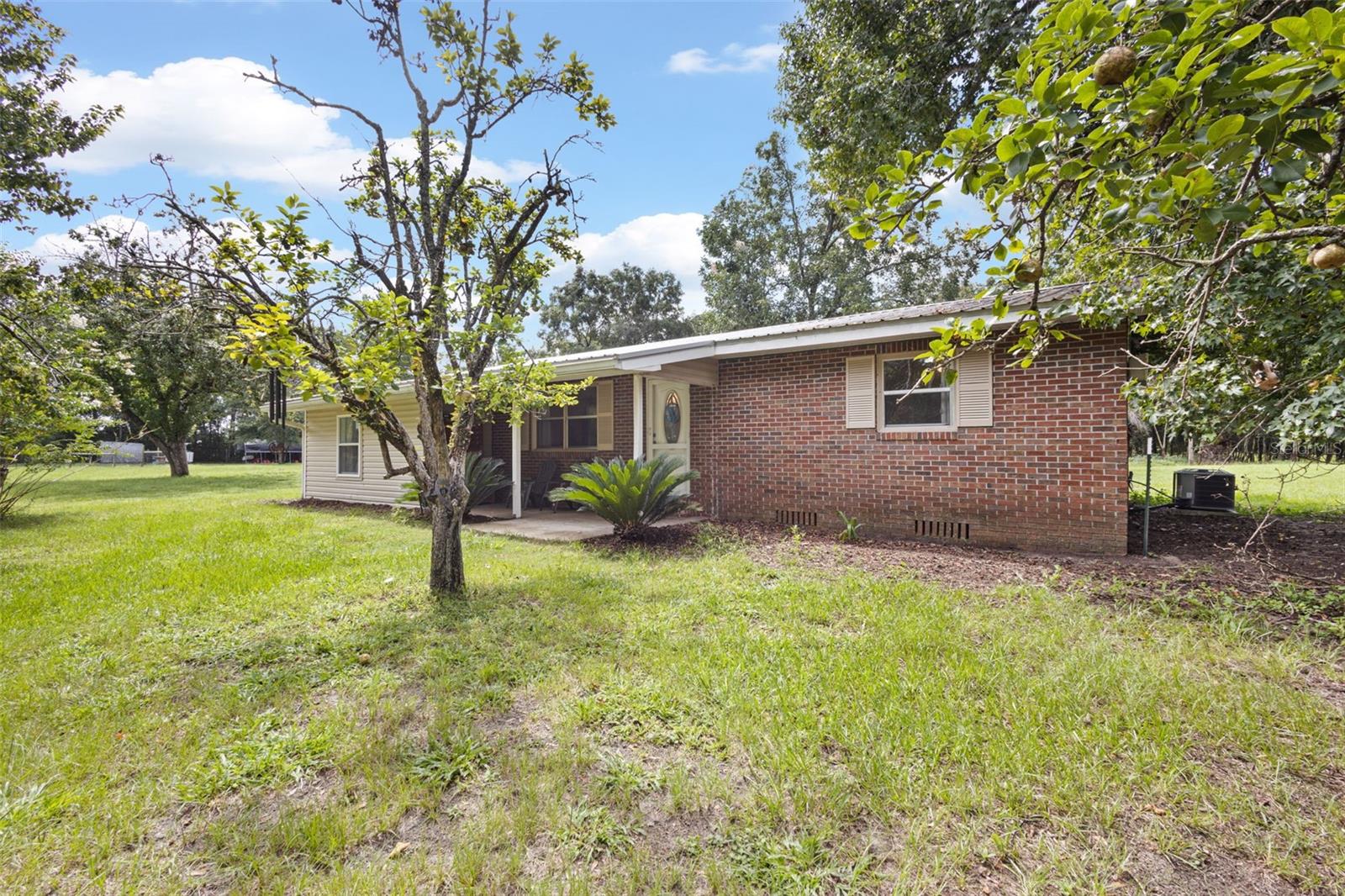 15518 192nd St Property Photo 7