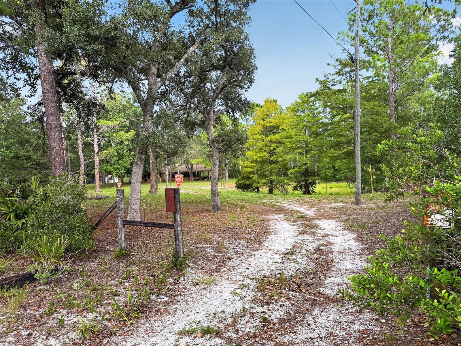 24939 Old Deer Rd Property Photo 6