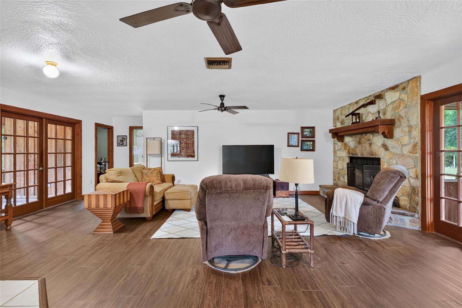 24939 Old Deer Rd Property Photo 32