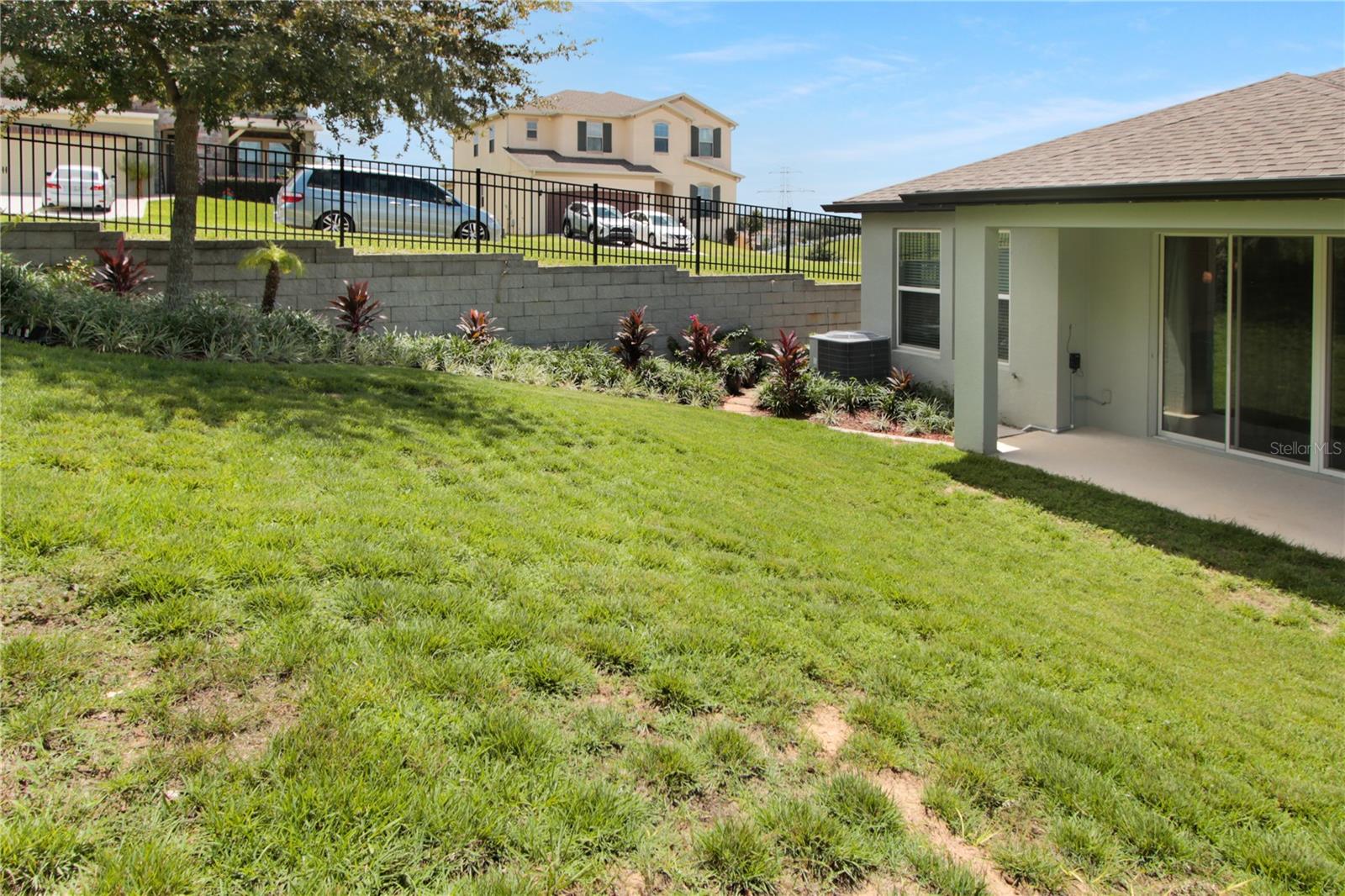 987 Wax Myrtle Ave Property Photo 17