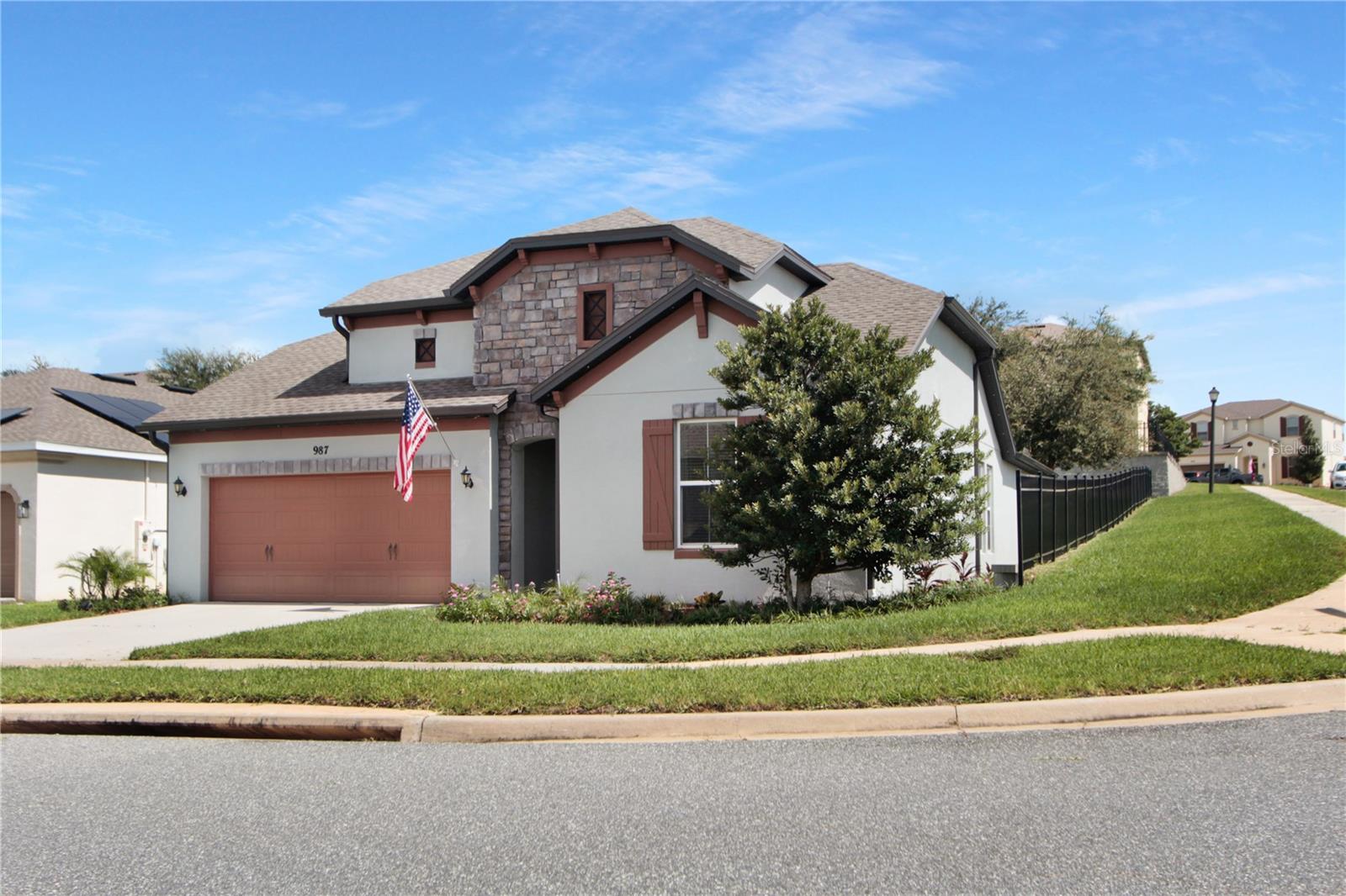 987 Wax Myrtle Ave Property Photo 18