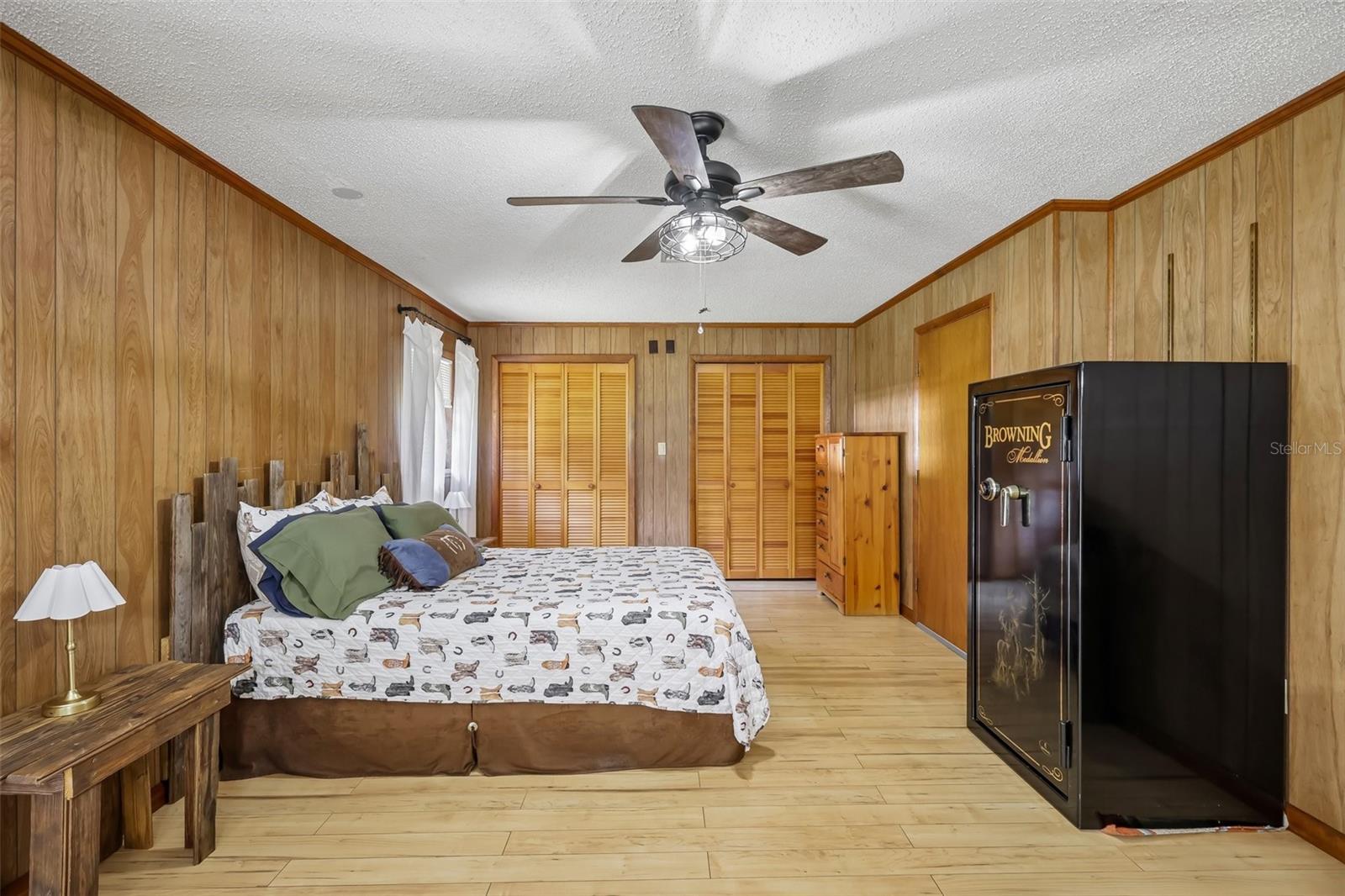 209 Jasper St Property Photo 24
