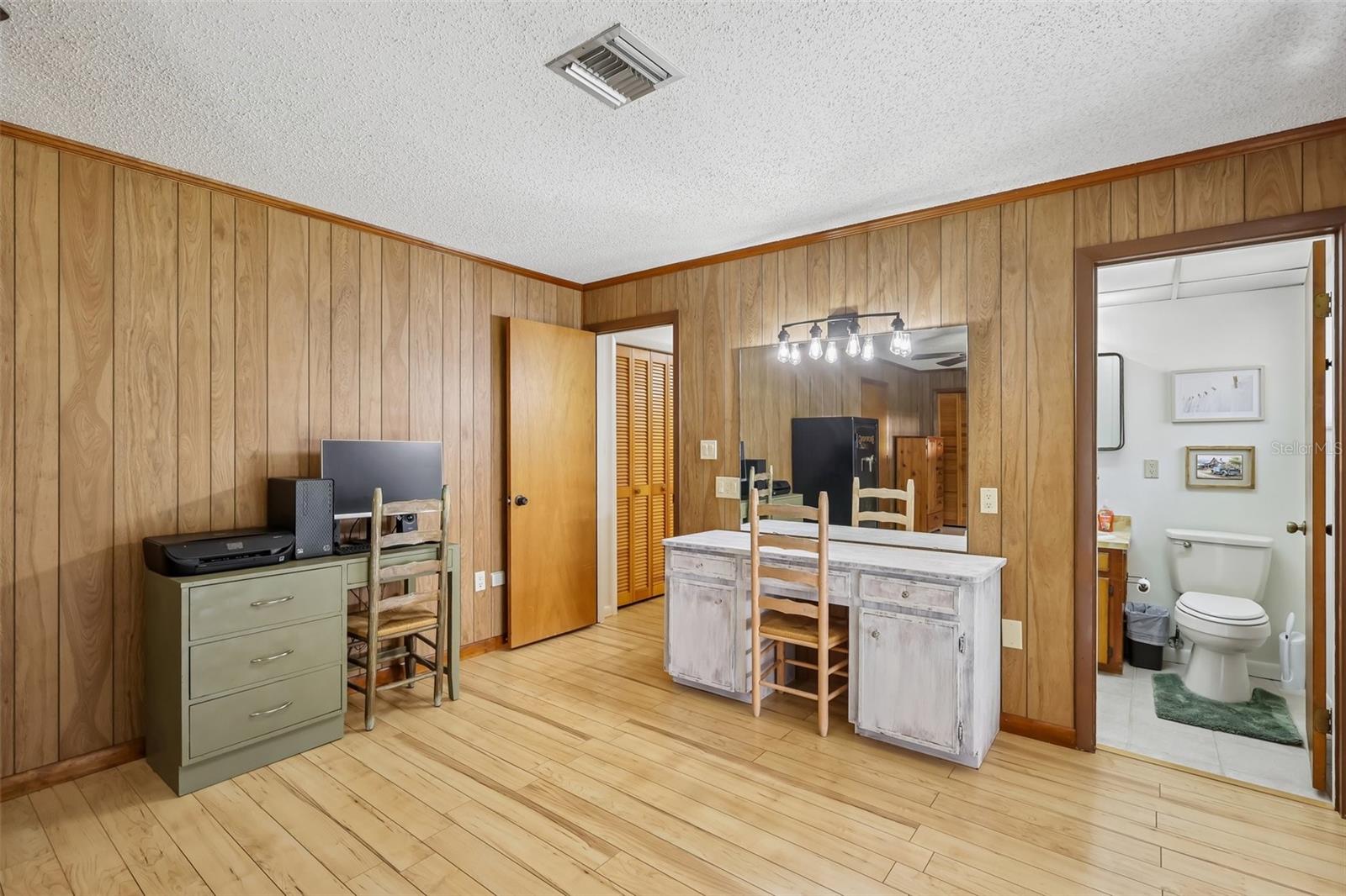 209 Jasper St Property Photo 26