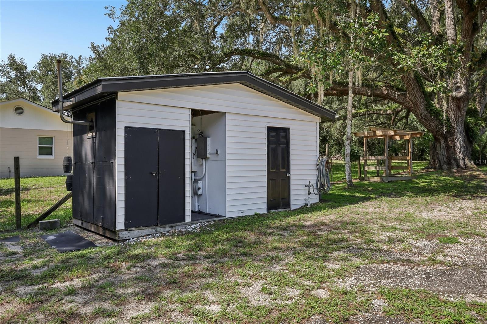 209 Jasper St Property Photo 40