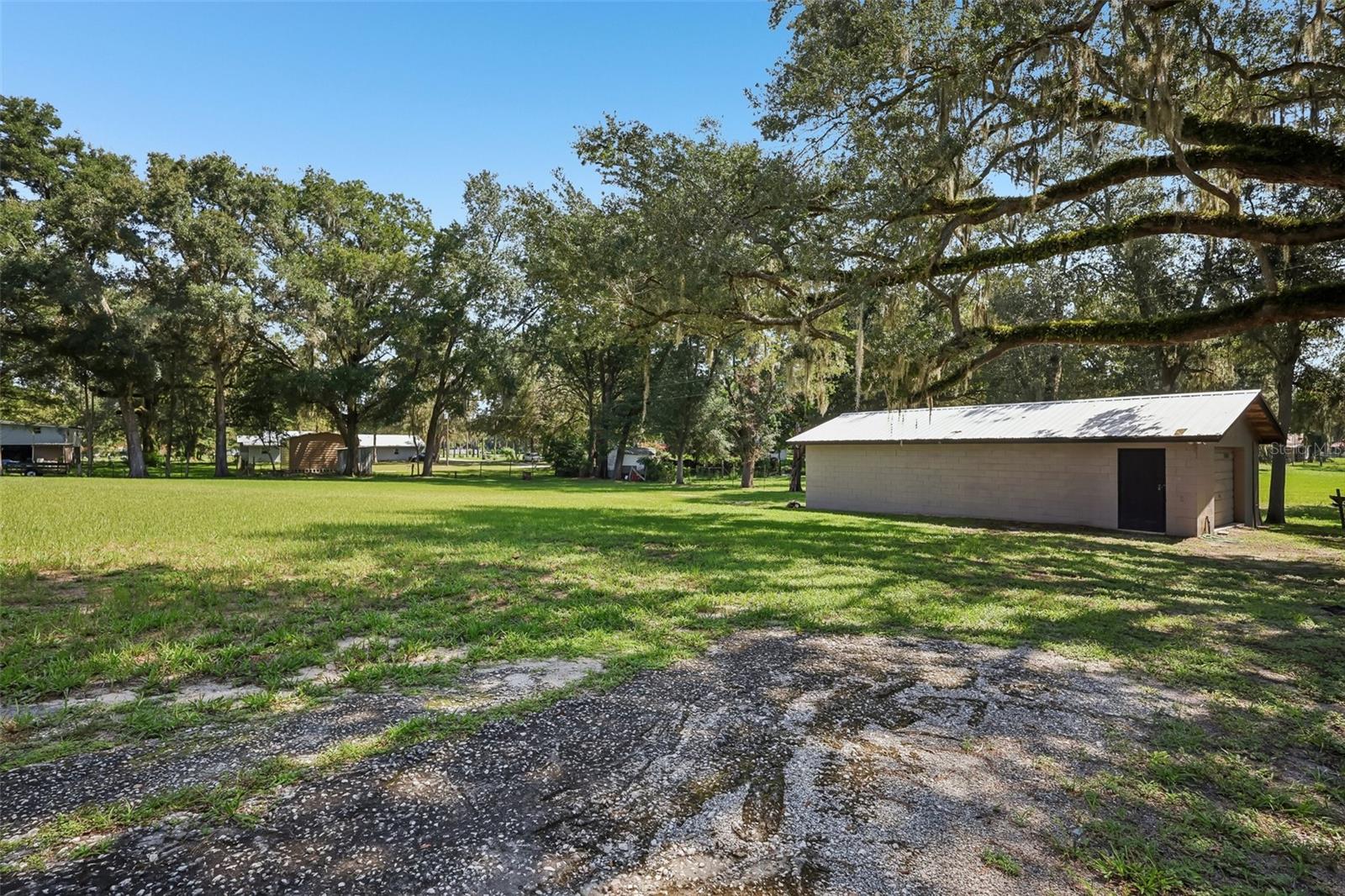 209 Jasper St Property Photo 42