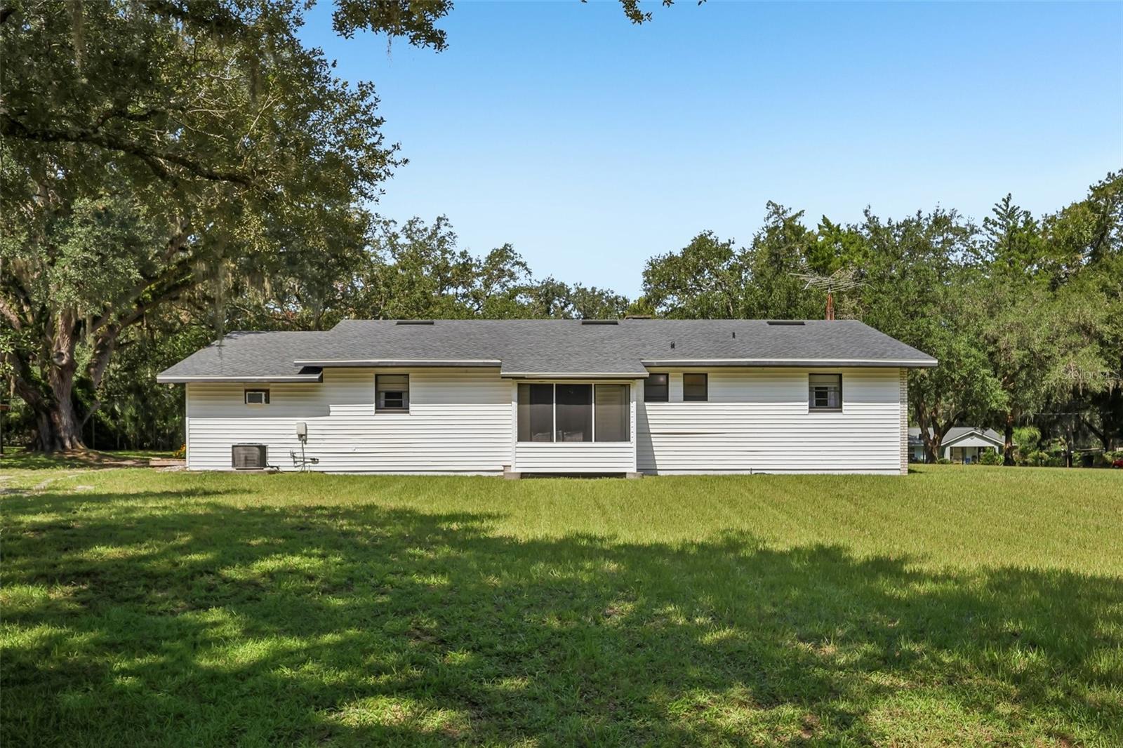 209 Jasper St Property Photo 43