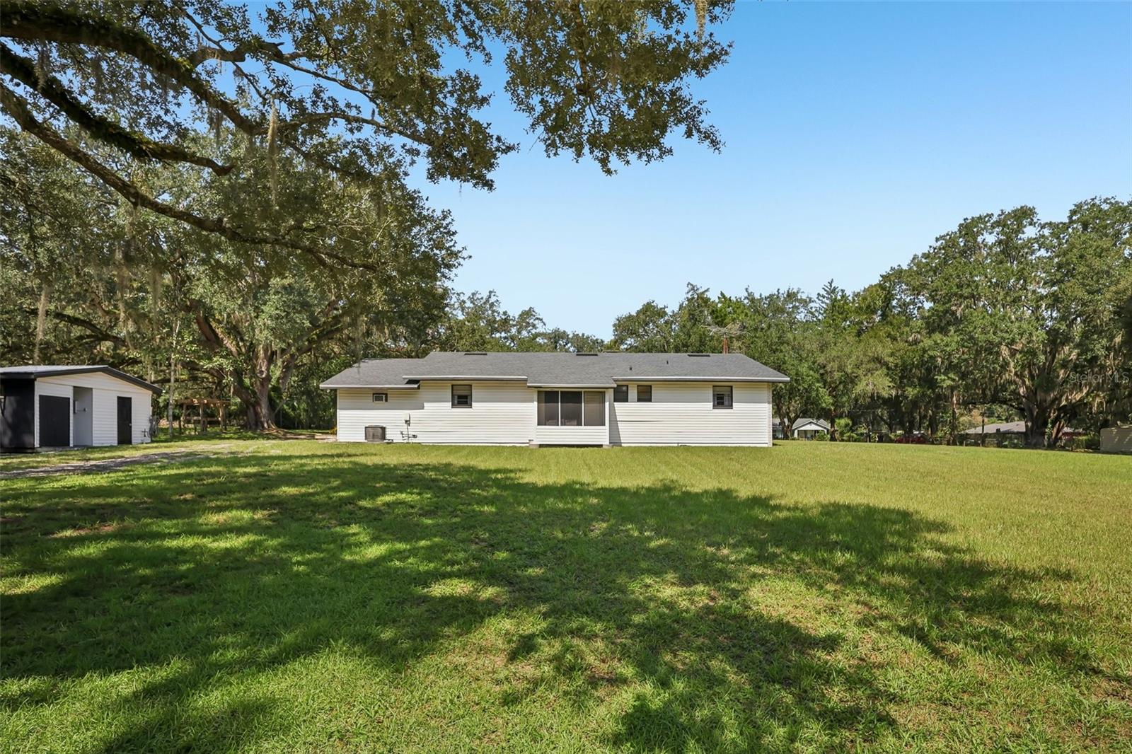 209 Jasper St Property Photo 44