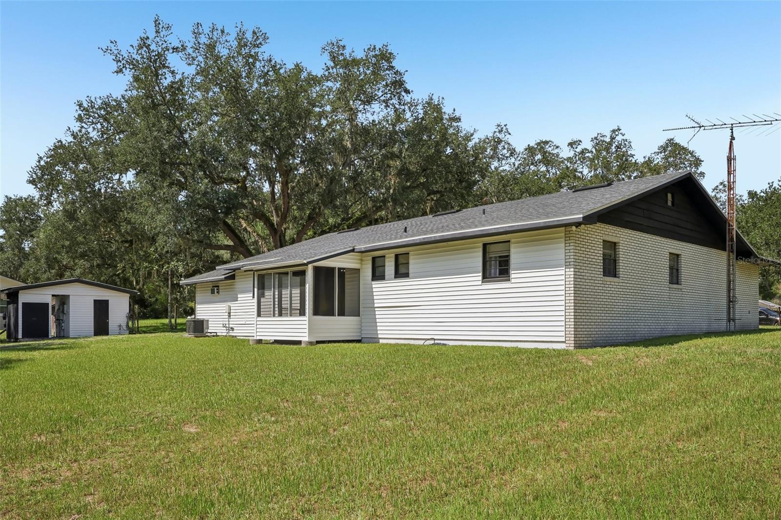 209 Jasper St Property Photo 46