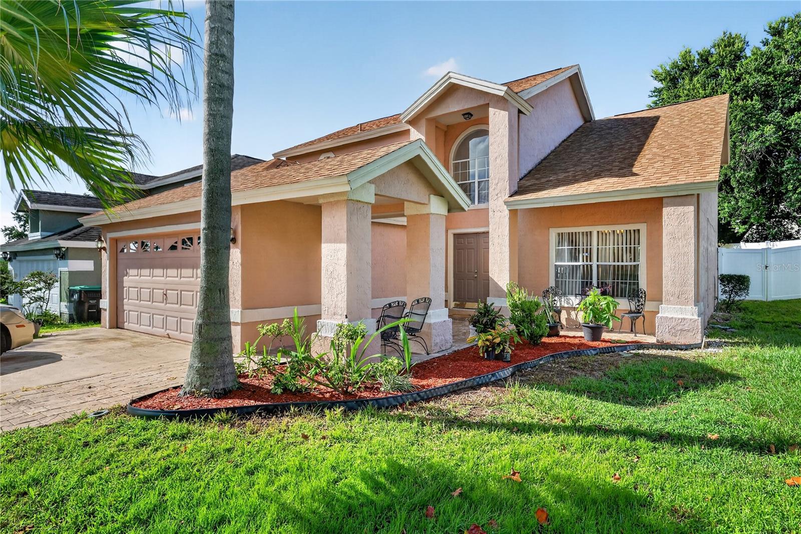 1079 SUMMER LAKES DR
