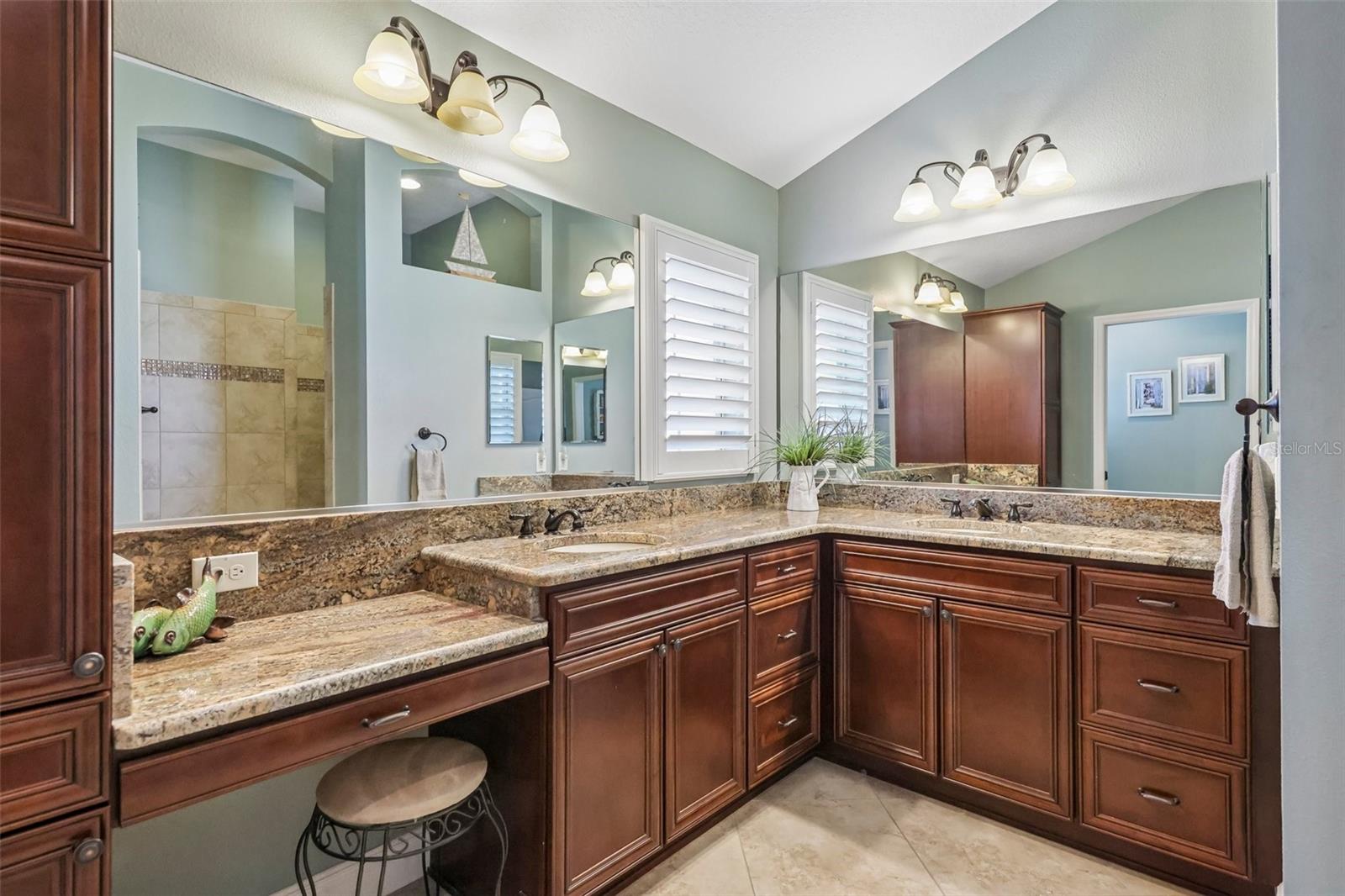 1309 Allaire Loop Property Photo 24