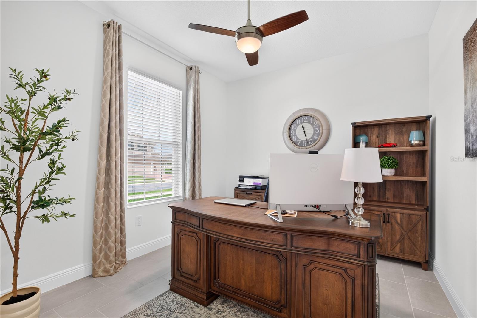 4937 Golden Zenith Way Property Photo 21