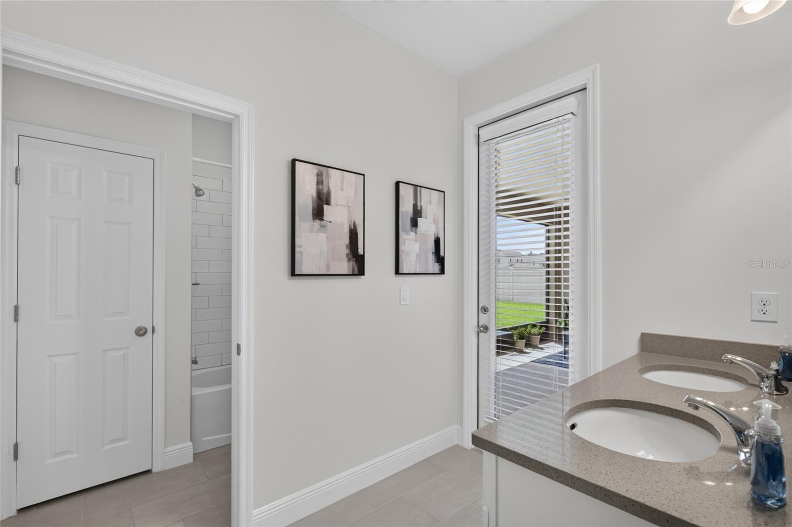 4937 Golden Zenith Way Property Photo 27