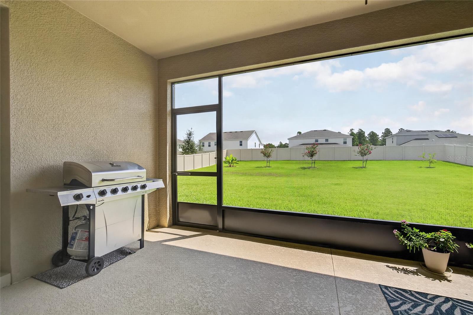 4937 Golden Zenith Way Property Photo 36