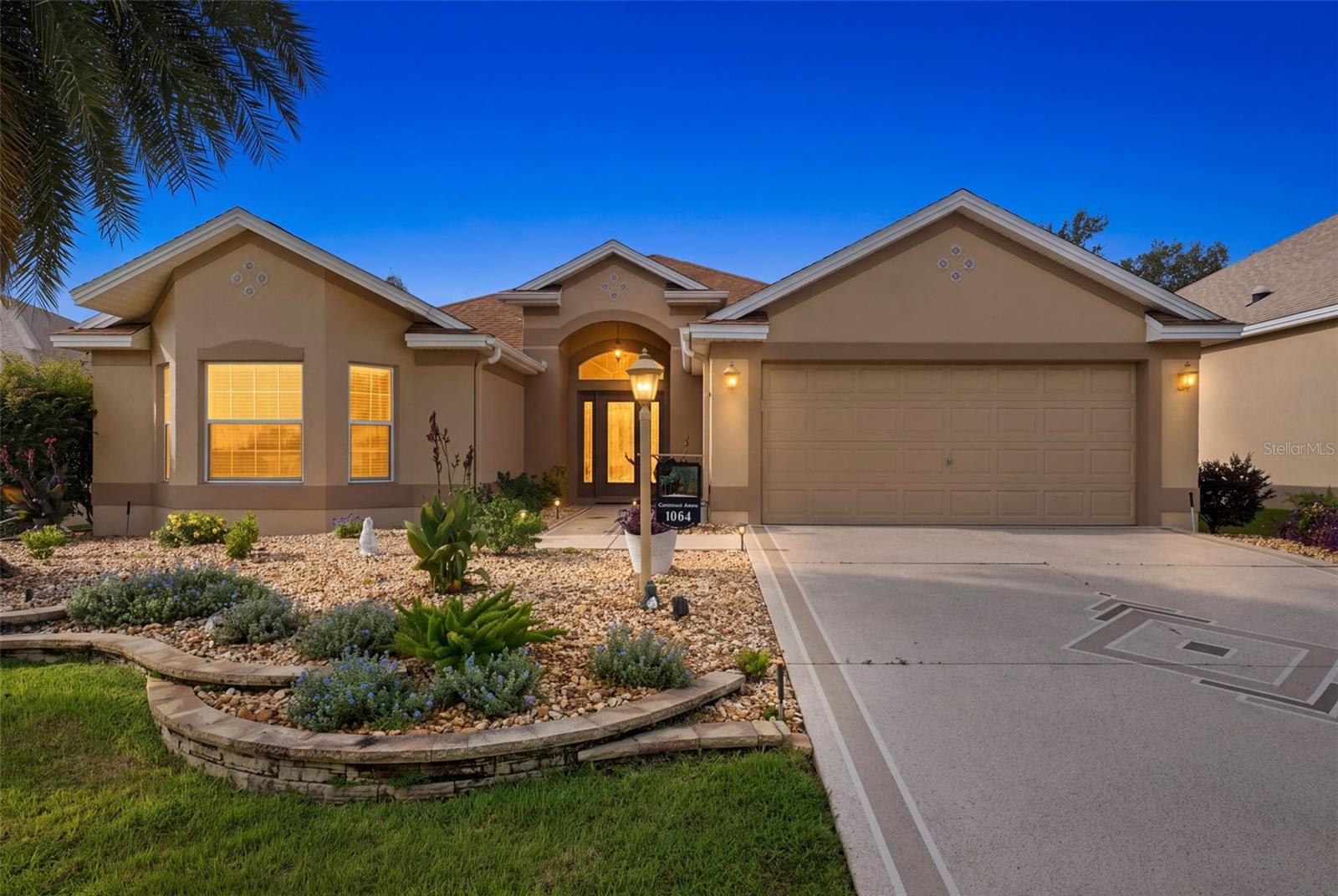 1064 Alcove Loop Property Photo 1