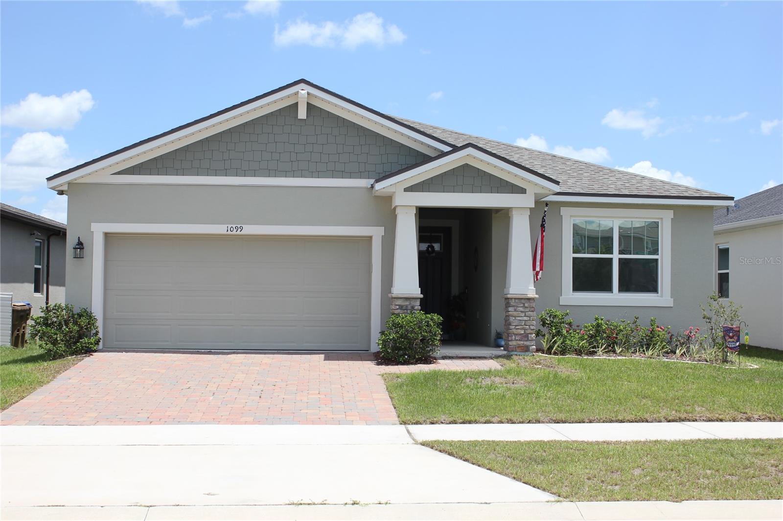 1099 Lakeshore Breeze Pl Pl Property Photo 1