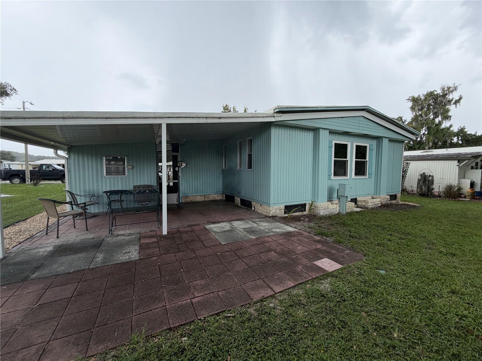 112 N Timber Trl Property Photo 1