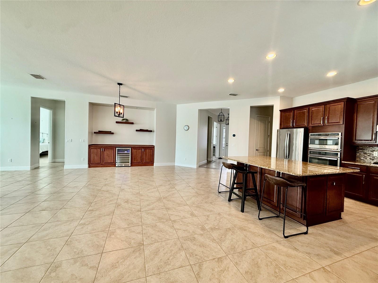 243 Silver Maple Rd Property Photo 17