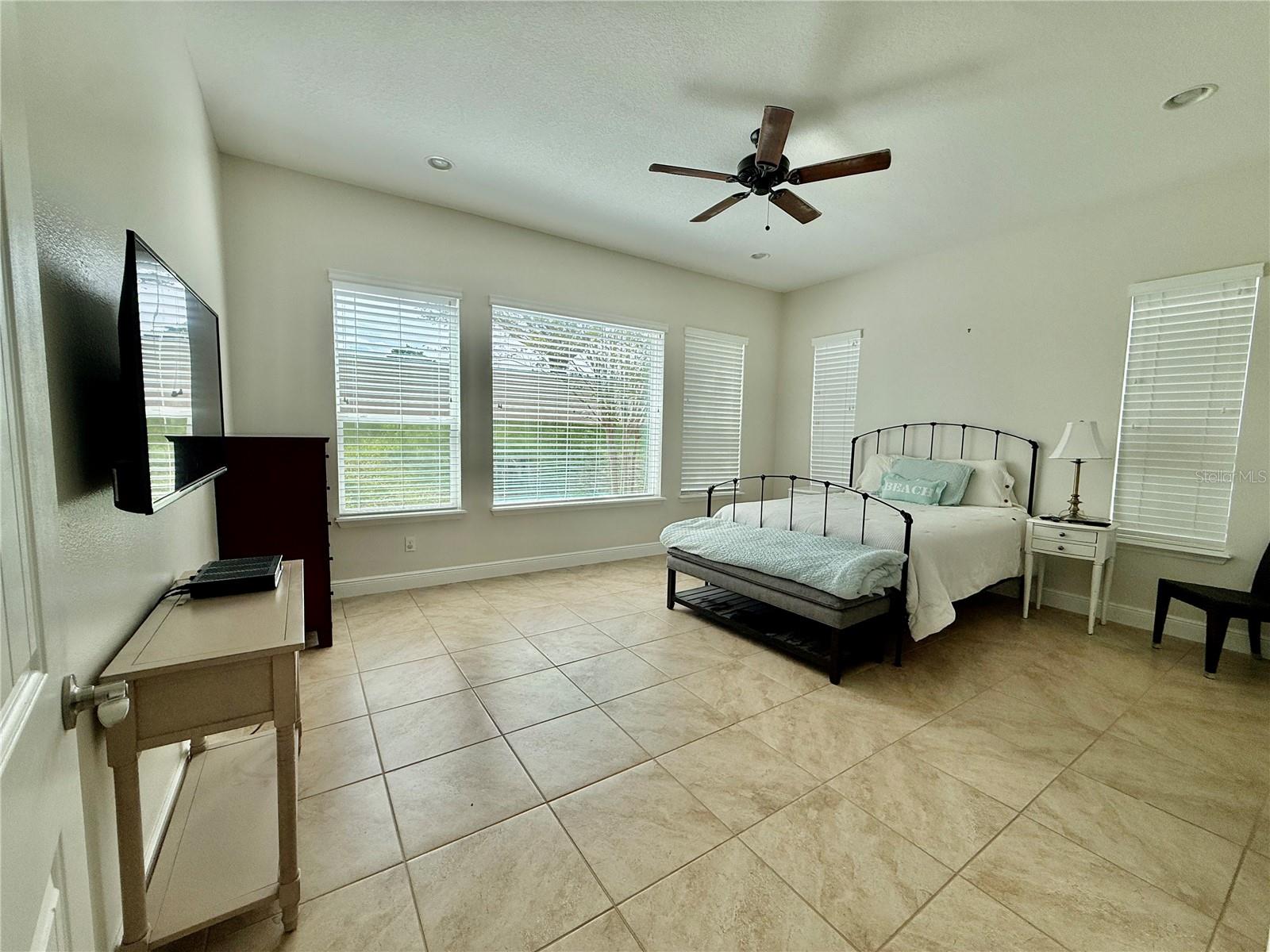 243 Silver Maple Rd Property Photo 20