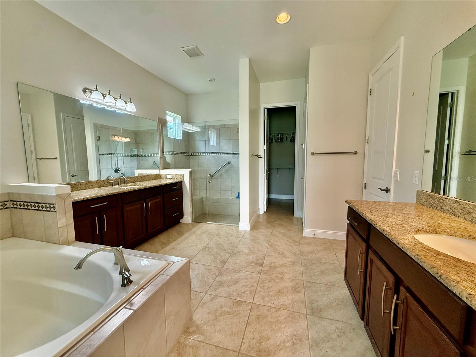 243 Silver Maple Rd Property Photo 21