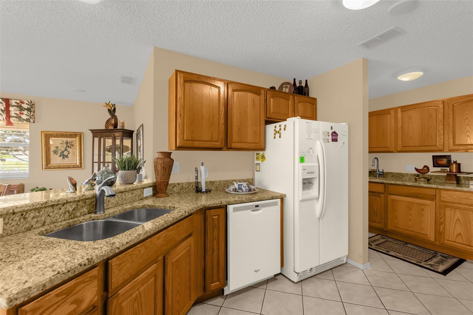 2801 Barboza Dr Property Photo 4