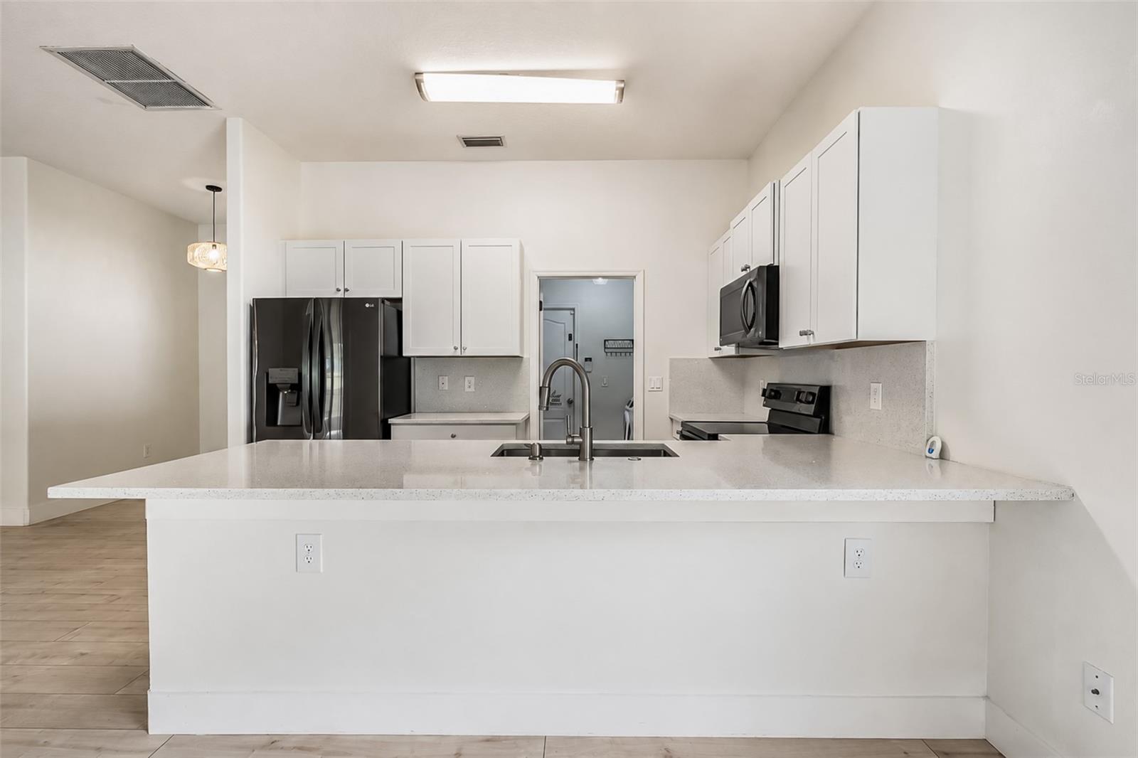 10105 Lenox St Property Photo 7