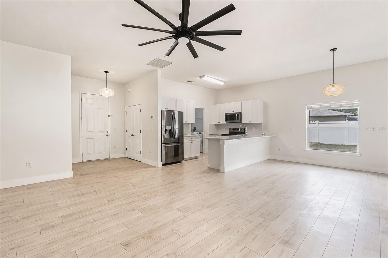 10105 Lenox St Property Photo 11