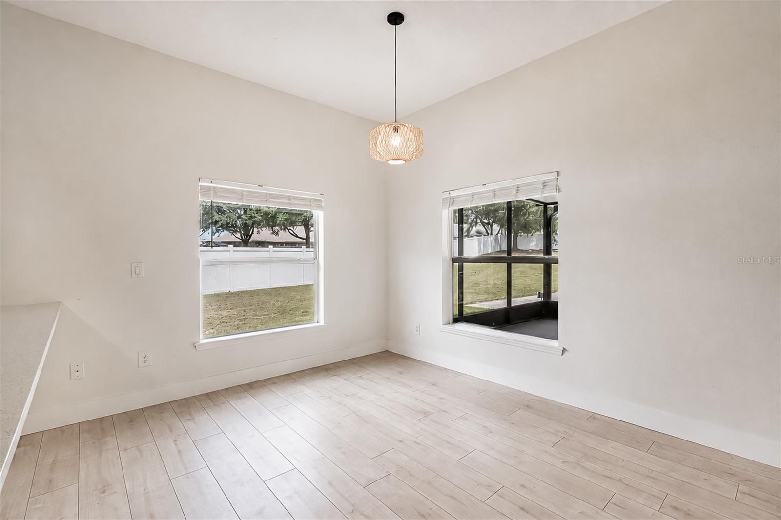 10105 Lenox St Property Photo 18