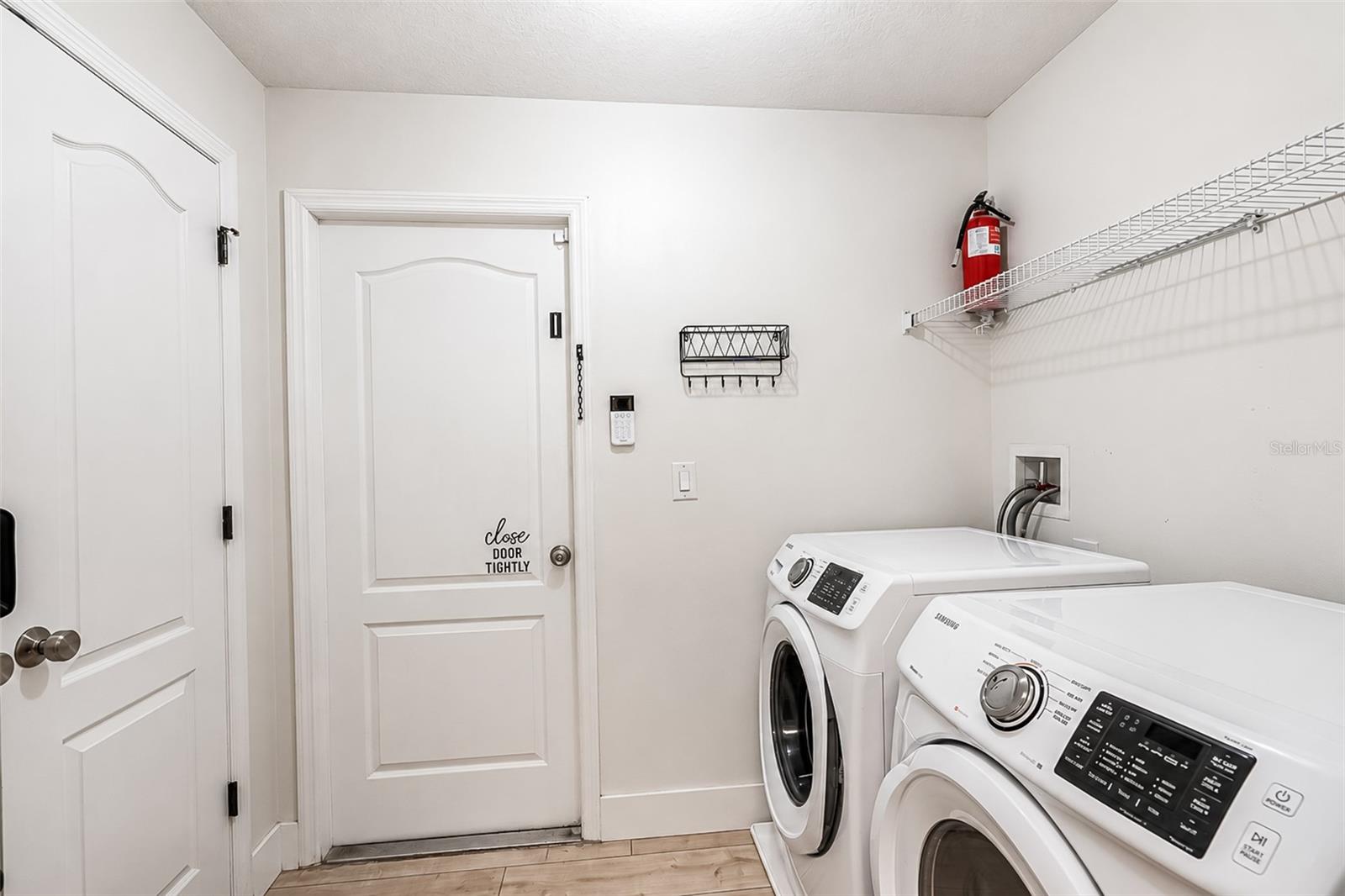 10105 Lenox St Property Photo 30