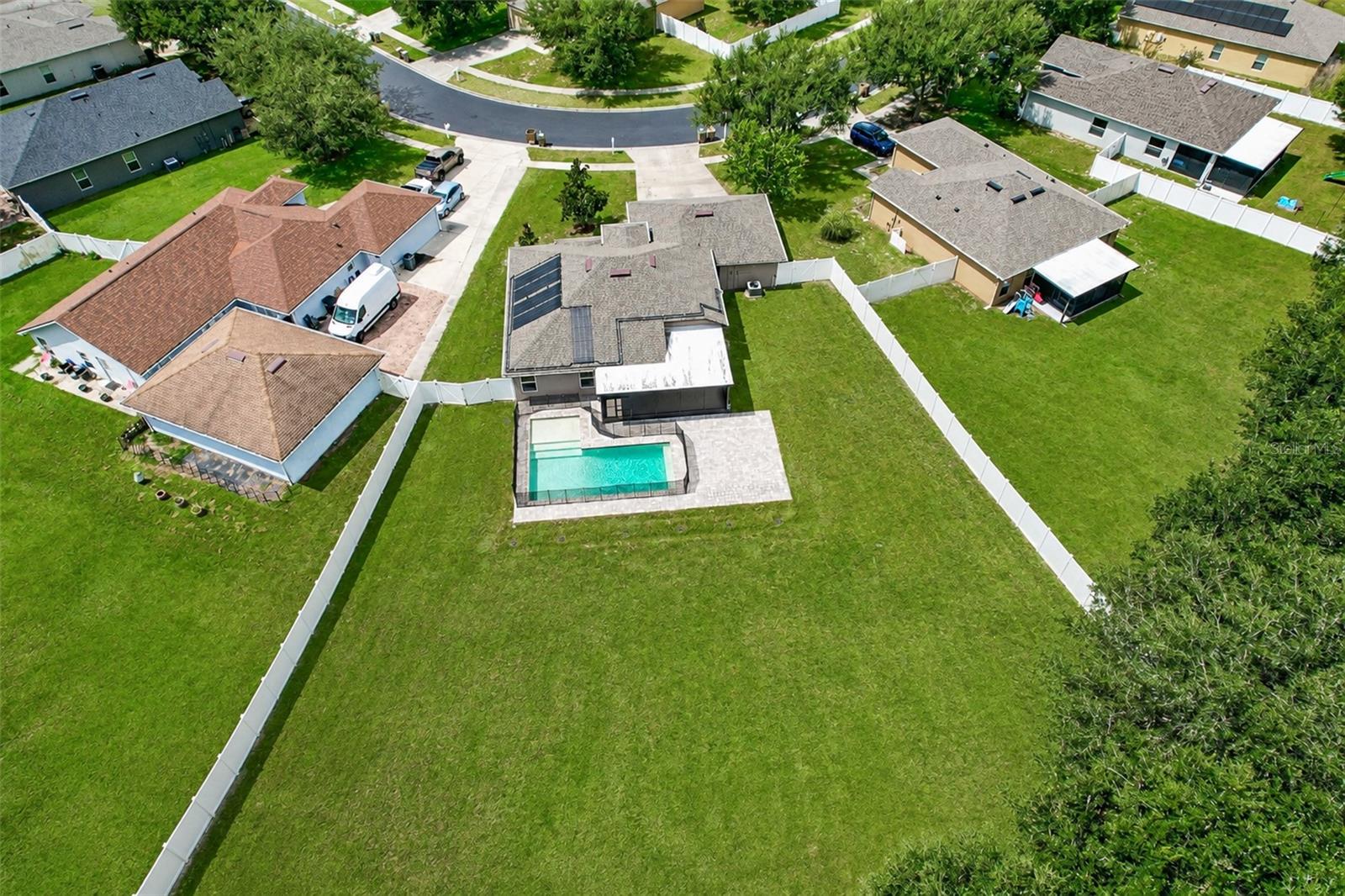 10105 Lenox St Property Photo 43