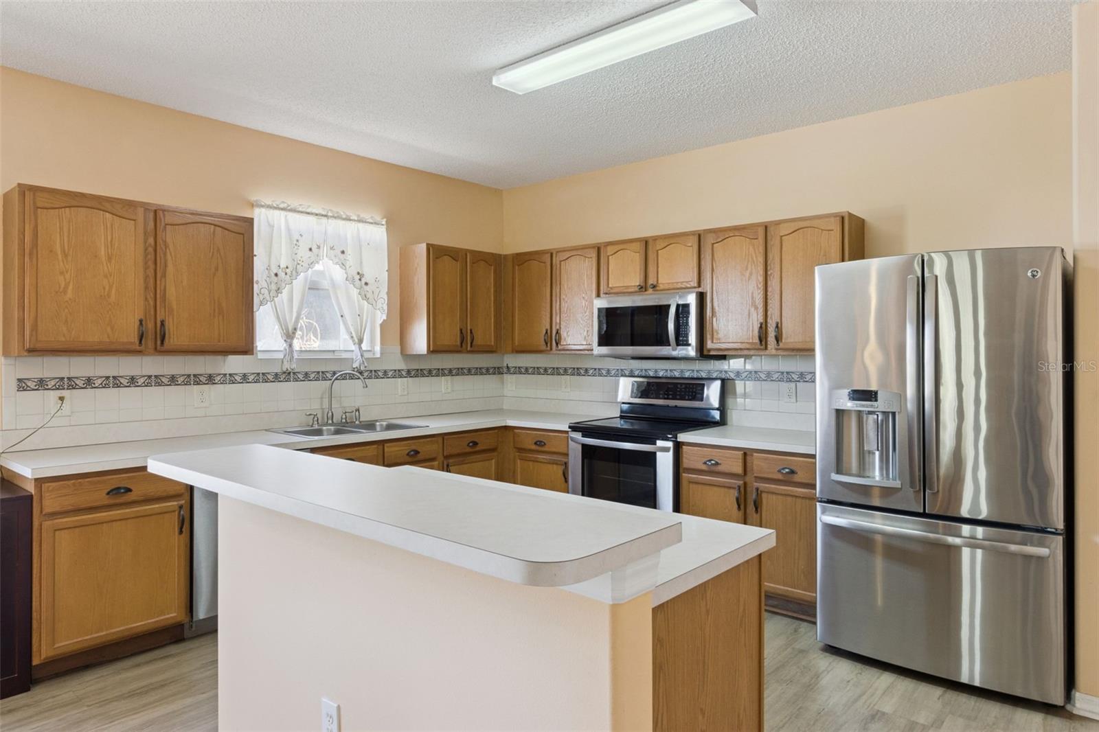 448 Cotswold Cir Property Photo 19
