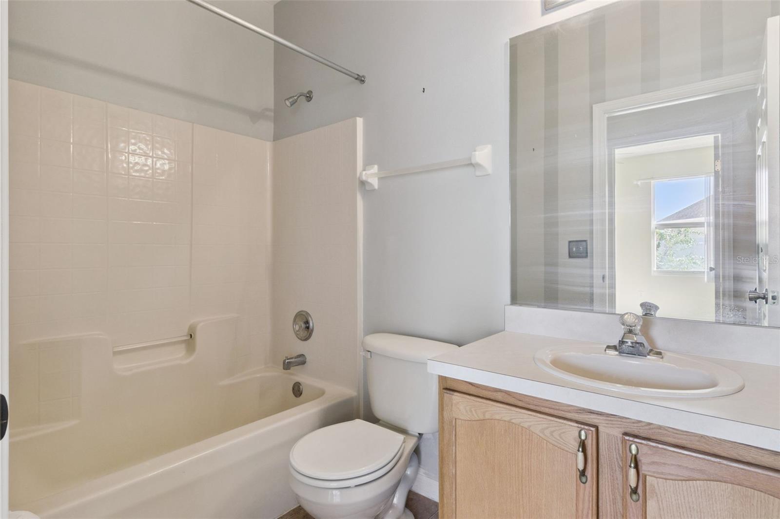 448 Cotswold Cir Property Photo 26