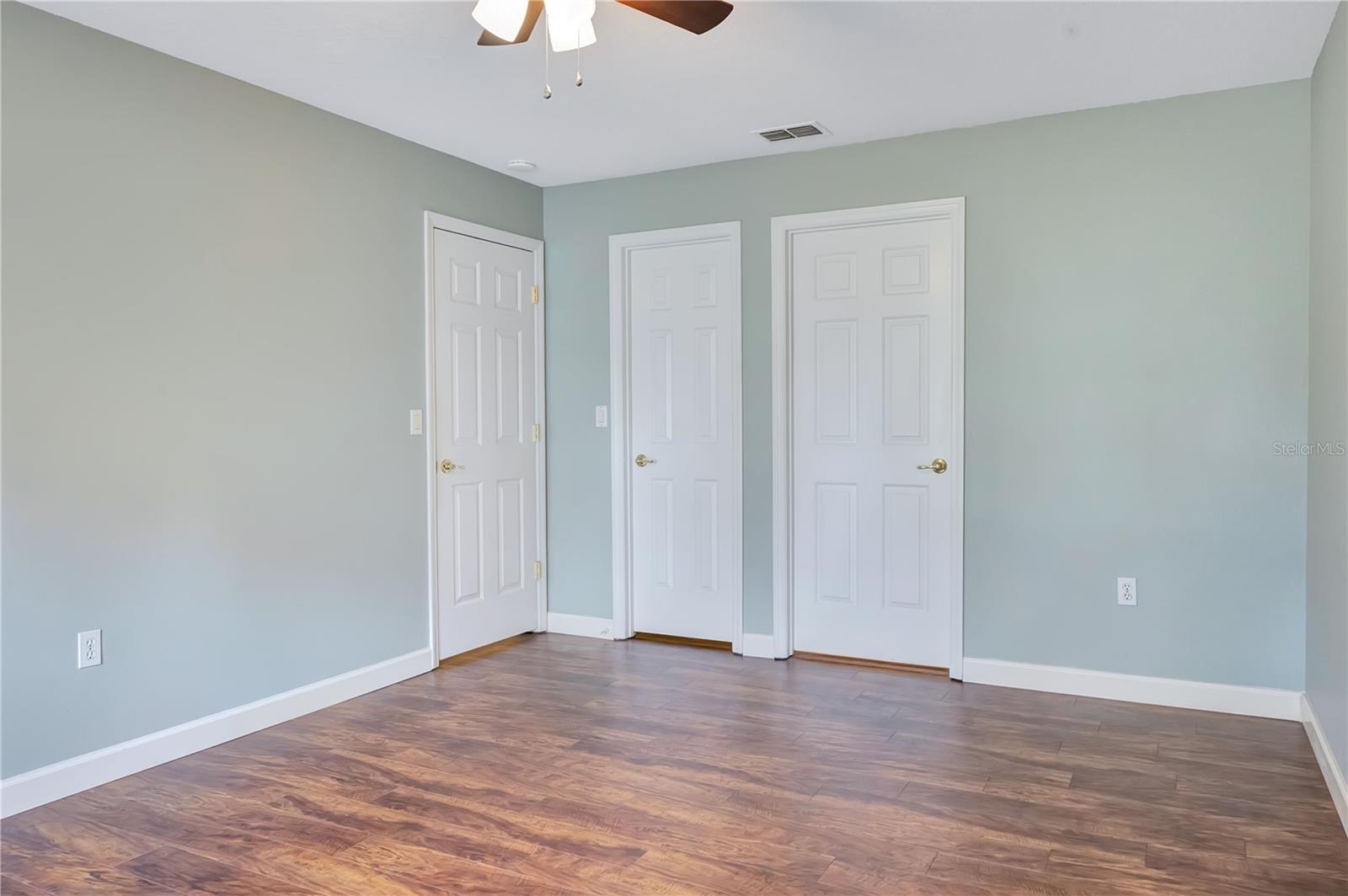 364 Cherry Tree St Property Photo 13
