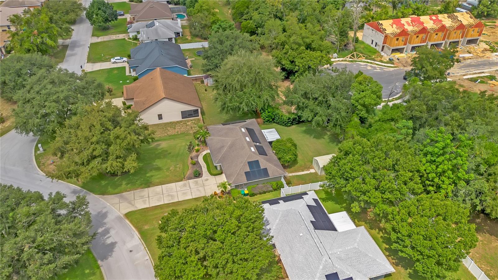 364 Cherry Tree St Property Photo 32