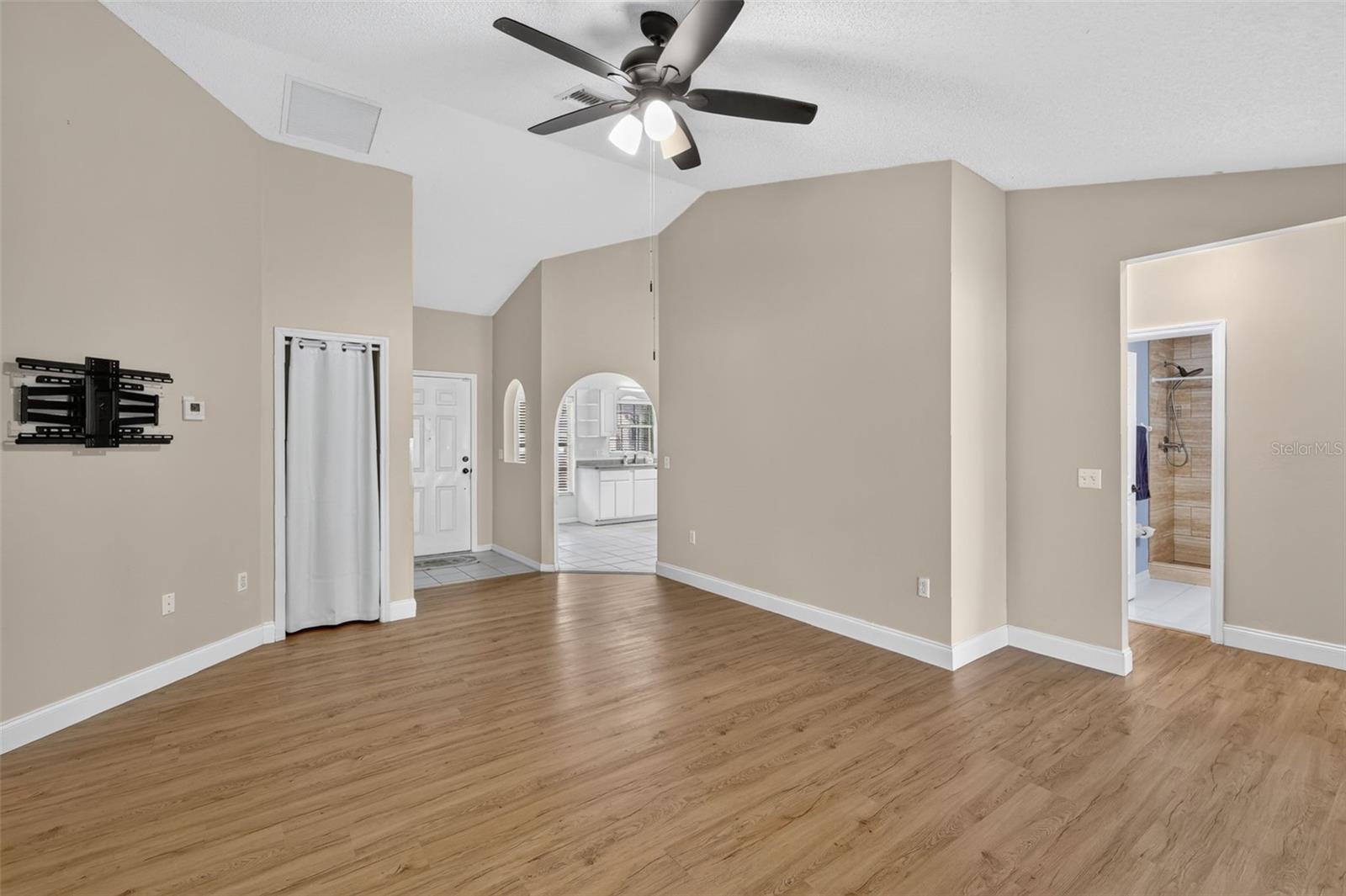 606 Cricket Hollow Ln Property Photo 14