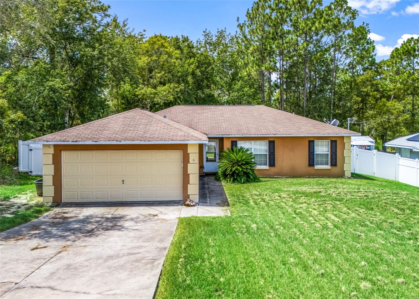 6 HEMLOCK COURT PASS Property Photo 1