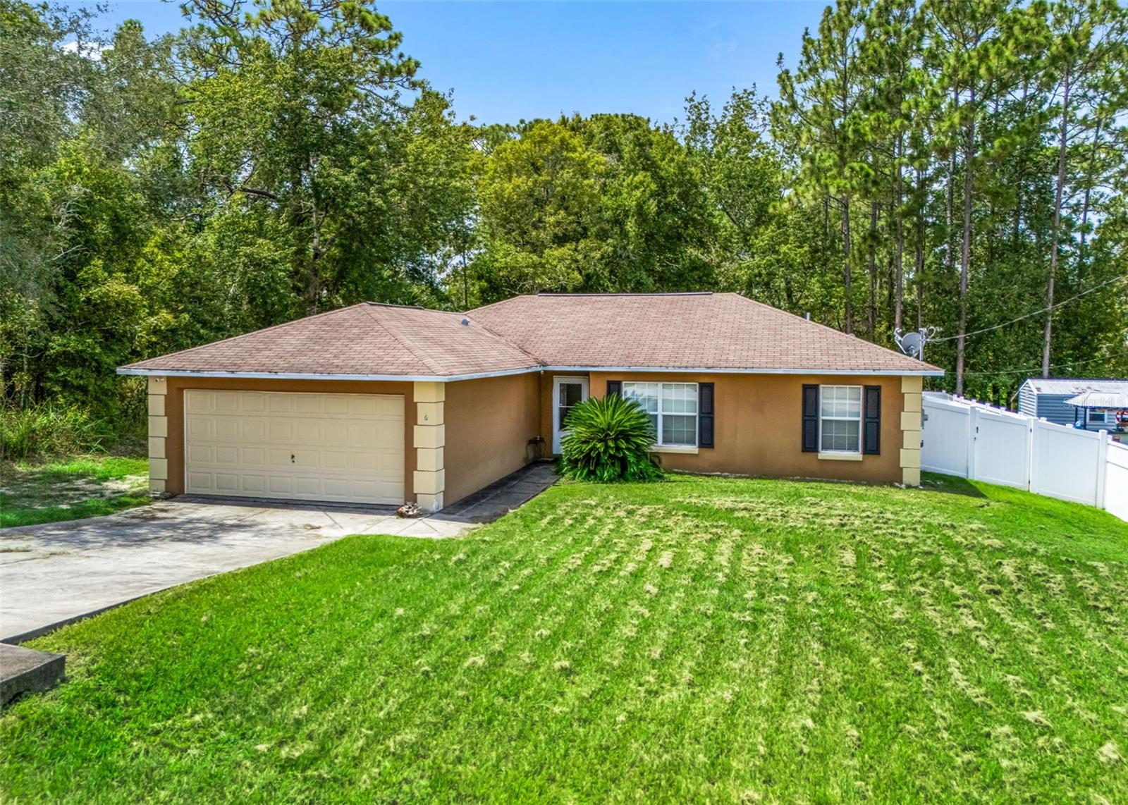 6 Hemlock Court Pass Property Photo 3