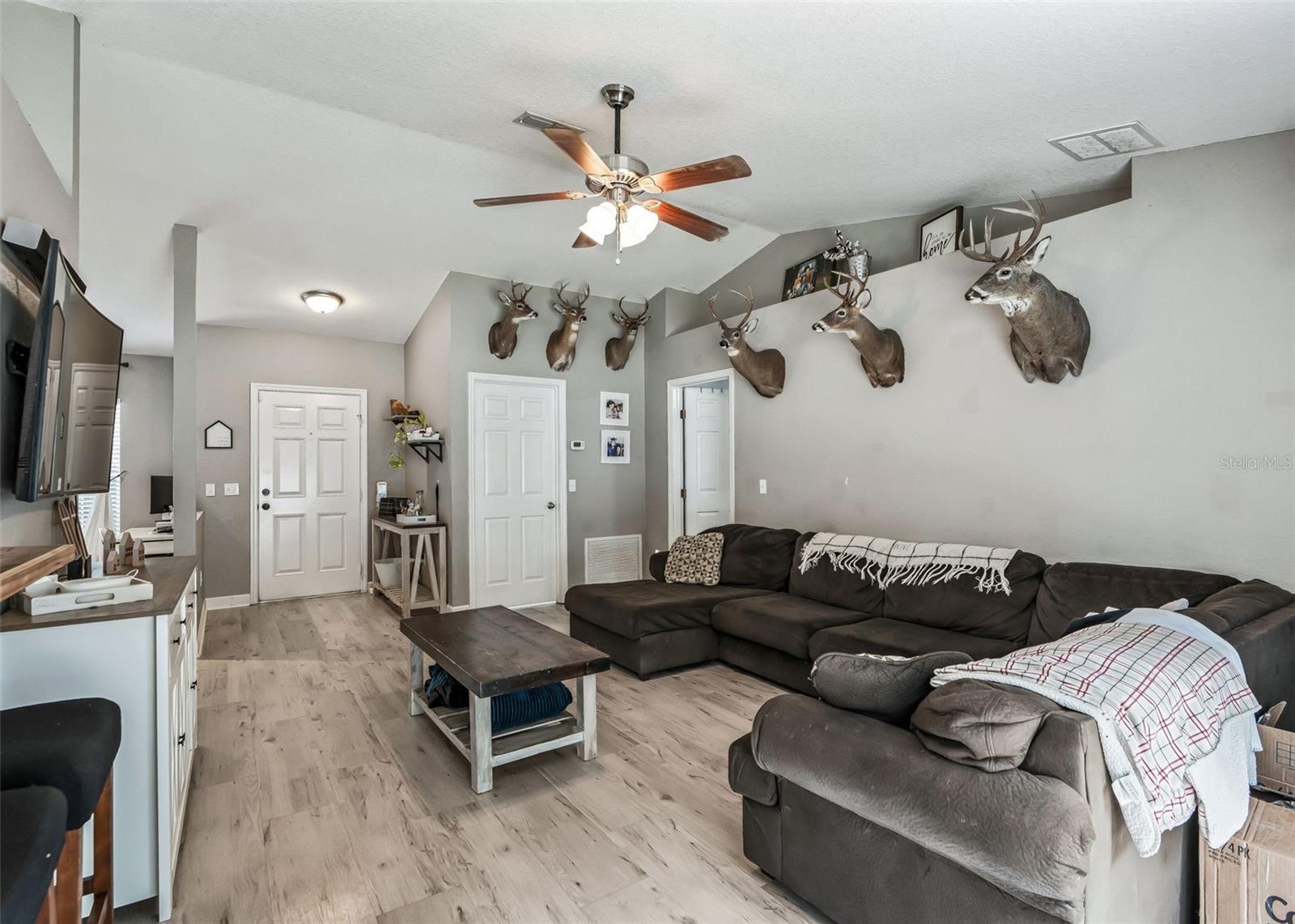 6 Hemlock Court Pass Property Photo 10