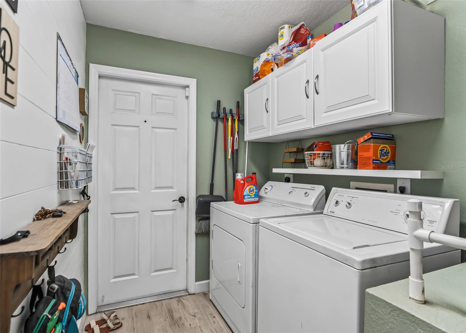 6 Hemlock Court Pass Property Photo 24