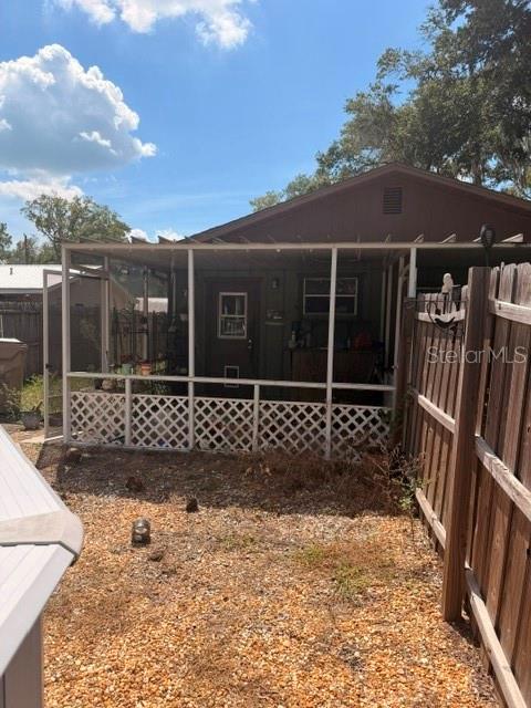 40950 W 9th St Property Photo 8