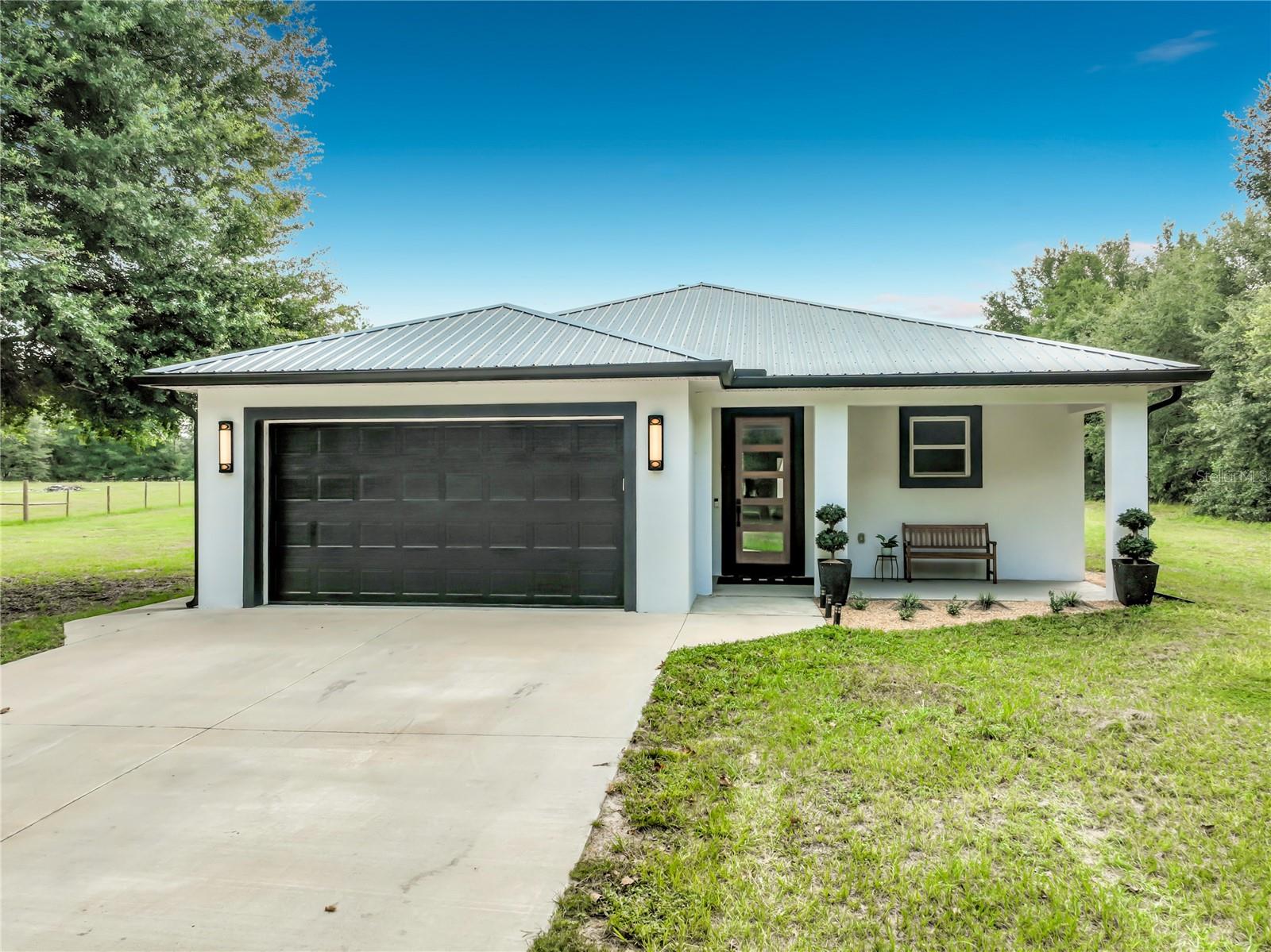 34814 William Ln Property Photo 2