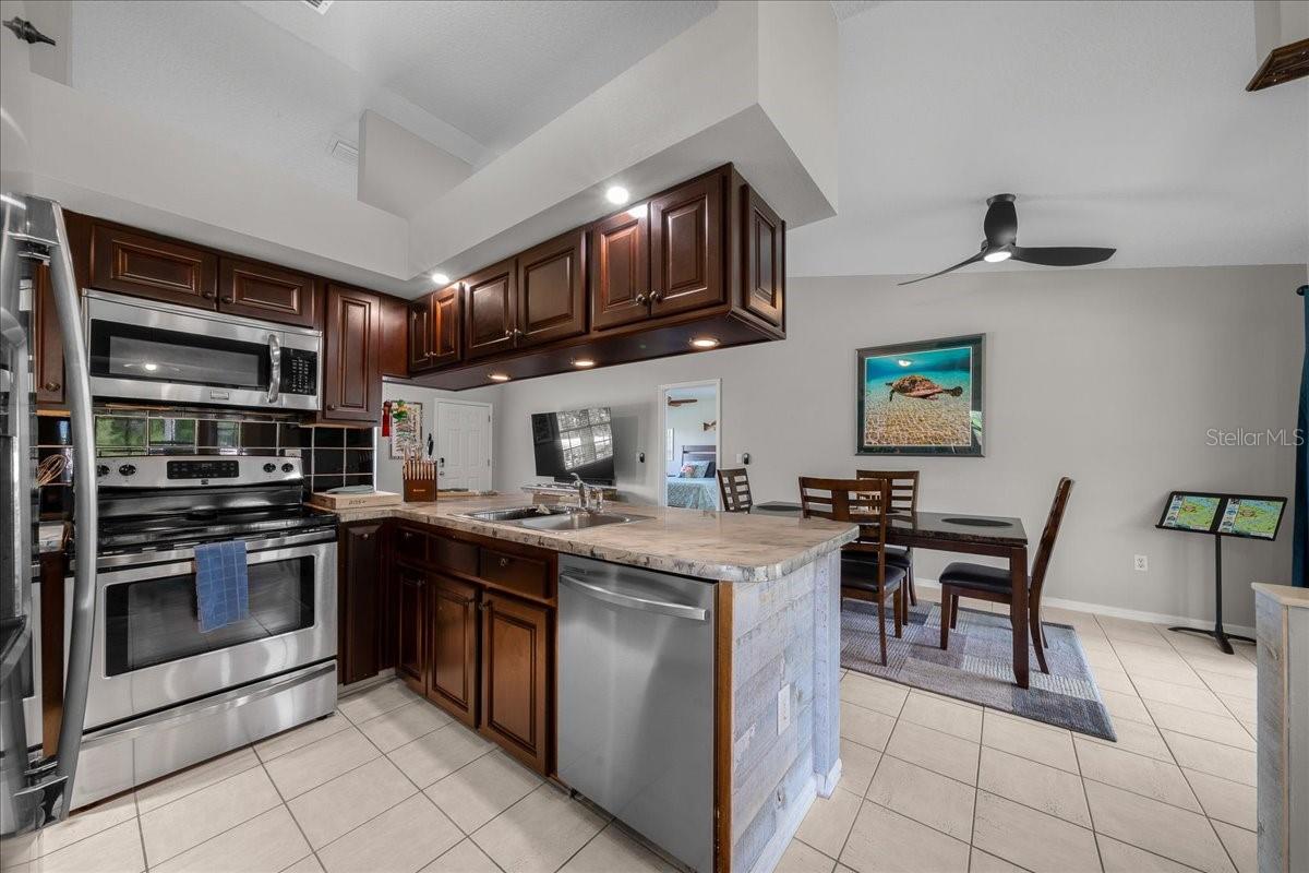 11275 W Pool Ct Property Photo 22