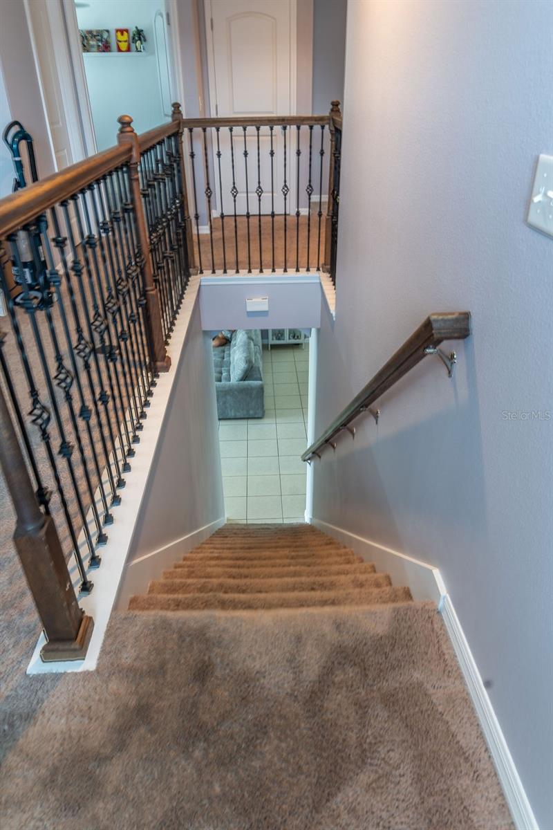 612 Silverthorn Pl Property Photo 33
