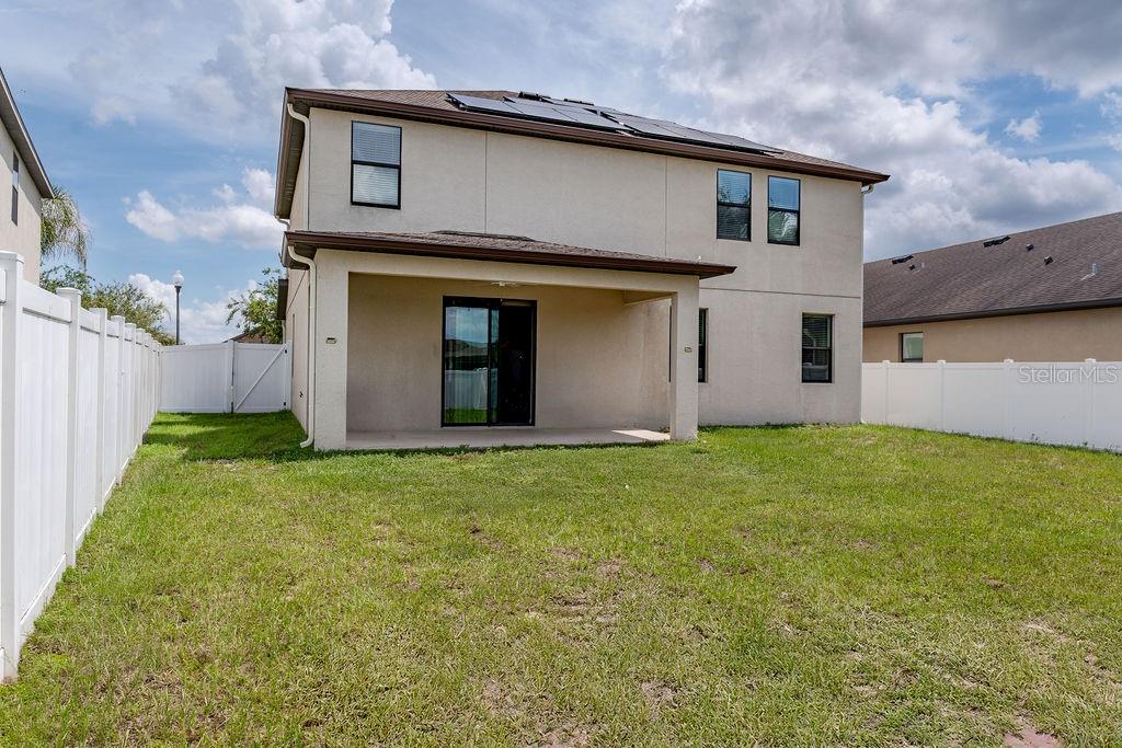 612 Silverthorn Pl Property Photo 36
