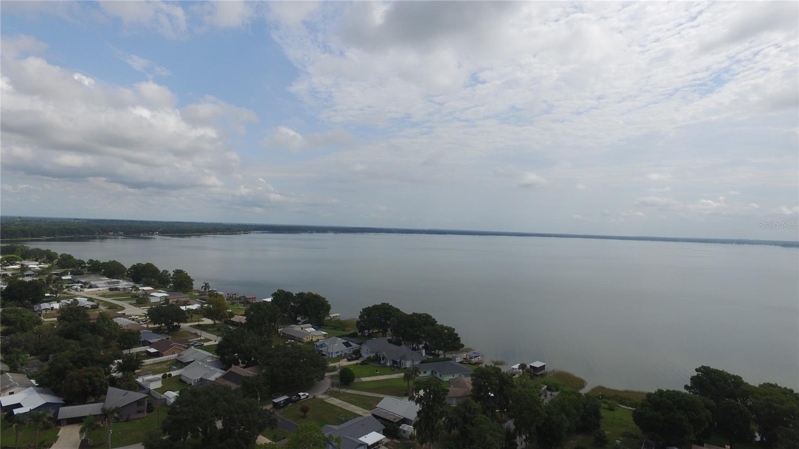 12115 Virginia Dr Property Photo 21