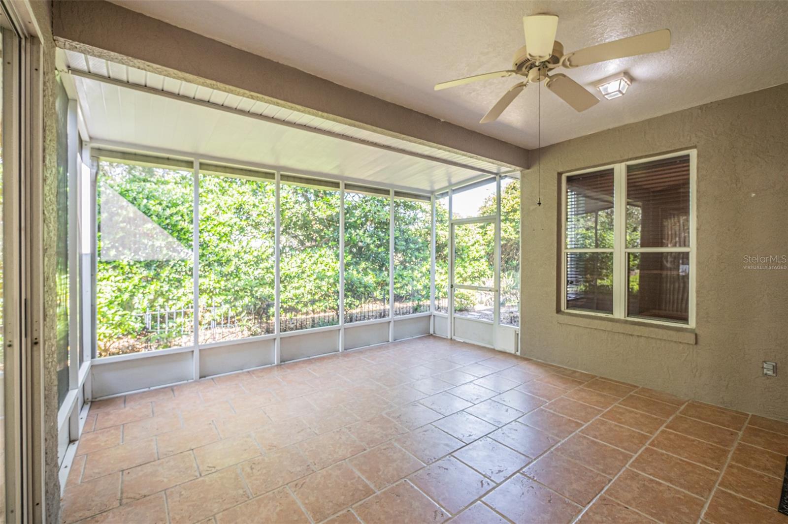 7004 Pine Hollow Dr Property Photo 39