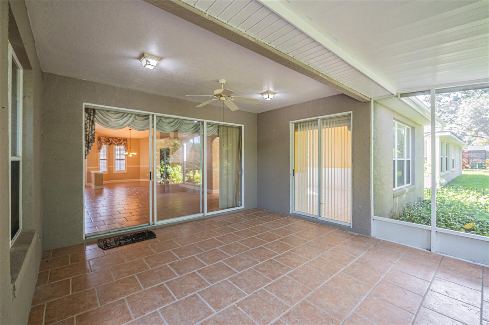 7004 Pine Hollow Dr Property Photo 42