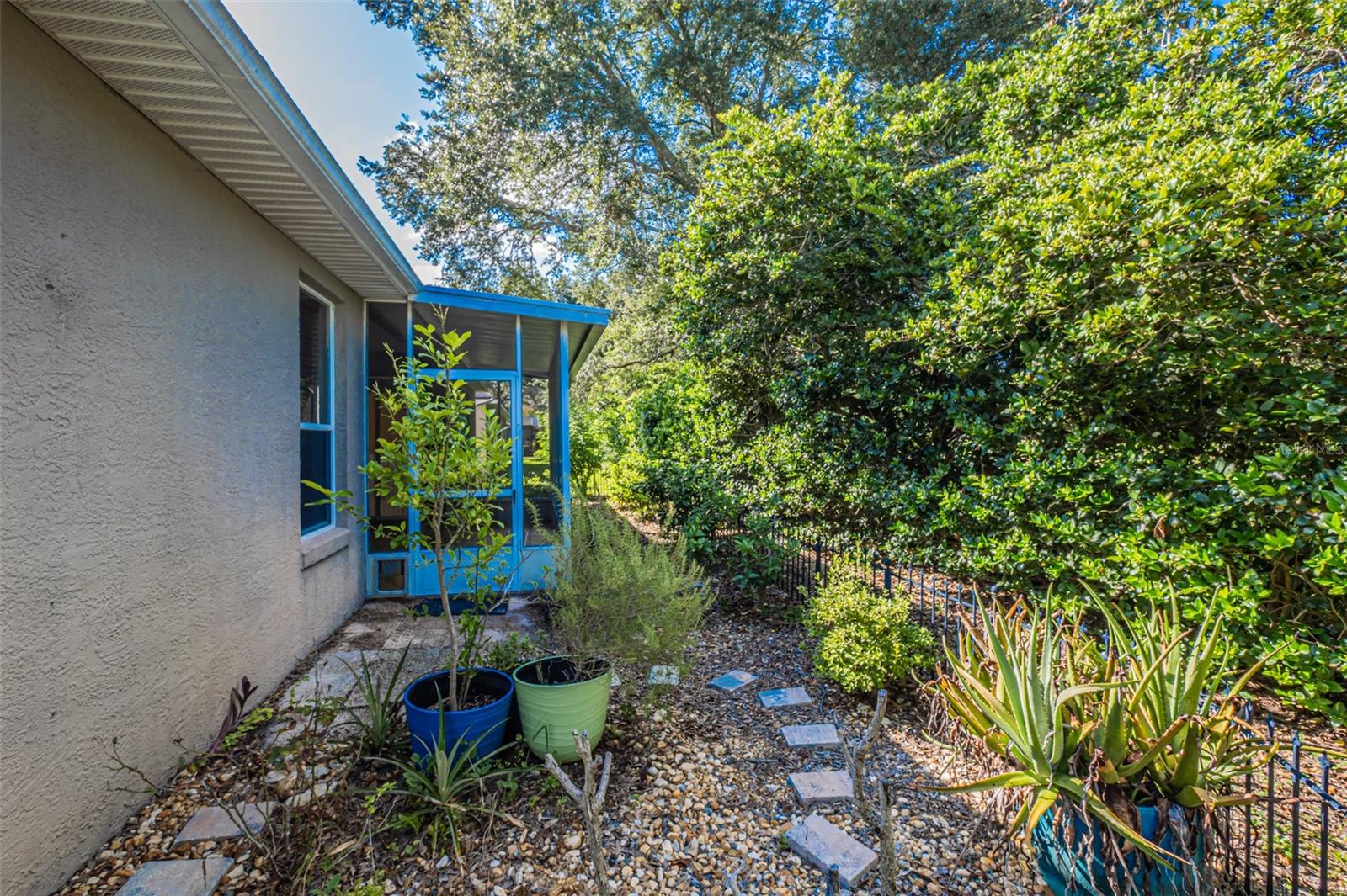 7004 Pine Hollow Dr Property Photo 43