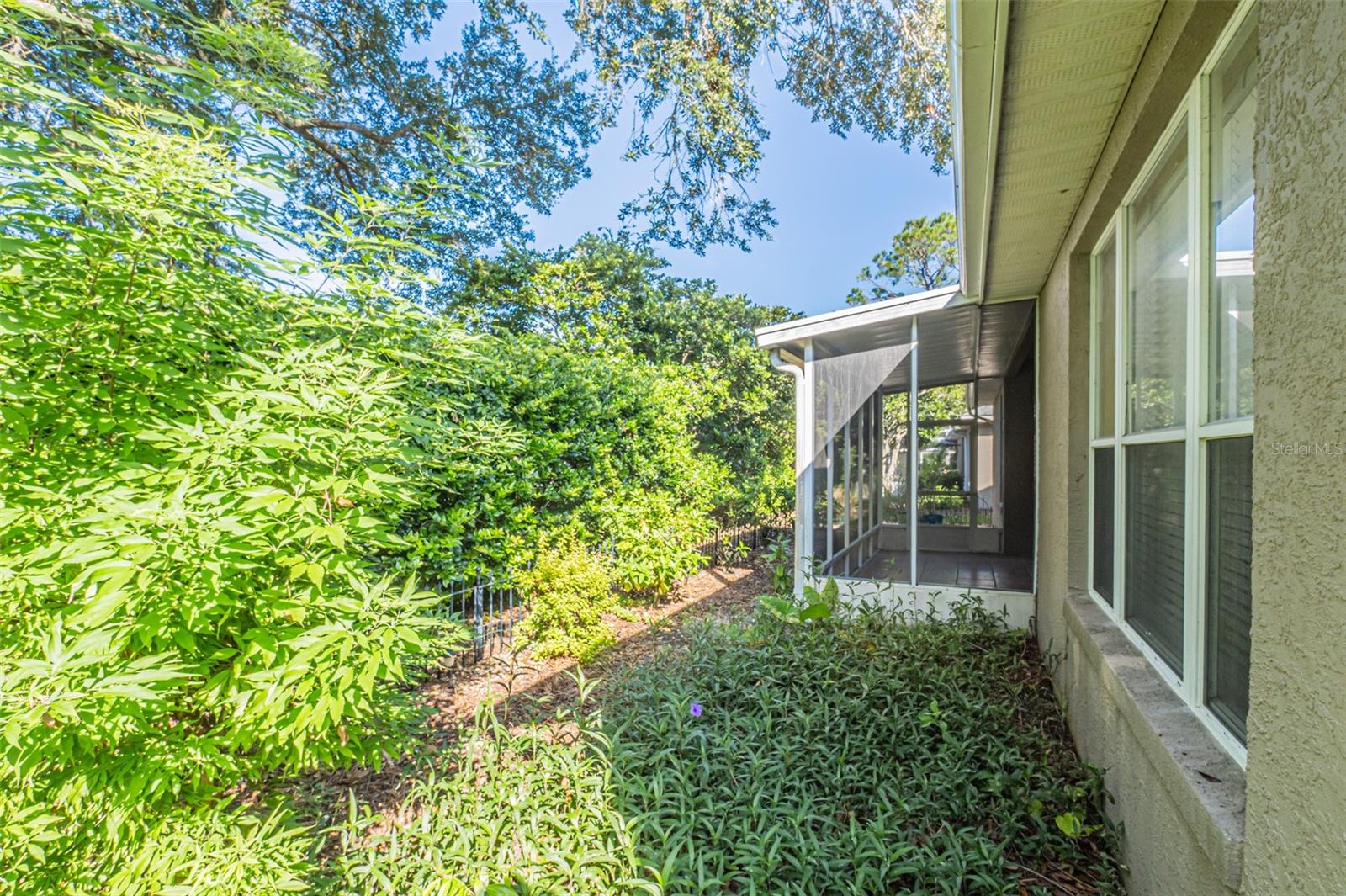7004 Pine Hollow Dr Property Photo 45